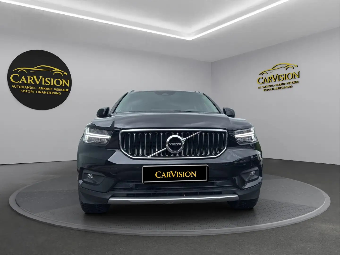 Volvo XC40 XC40 T4 Recharge Prev Expression SUV Schwarz - 2