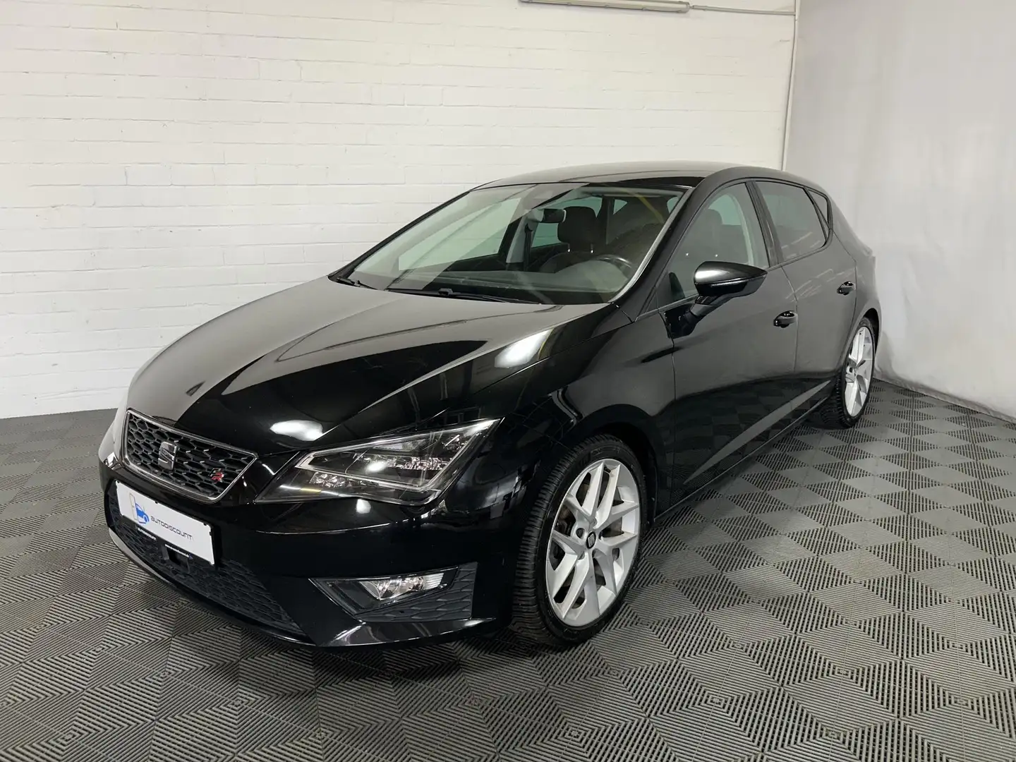 SEAT Leon 2.0 TDI FR S&S Kamera LED NAVI ACC AHK 135 kW (... Schwarz - 1