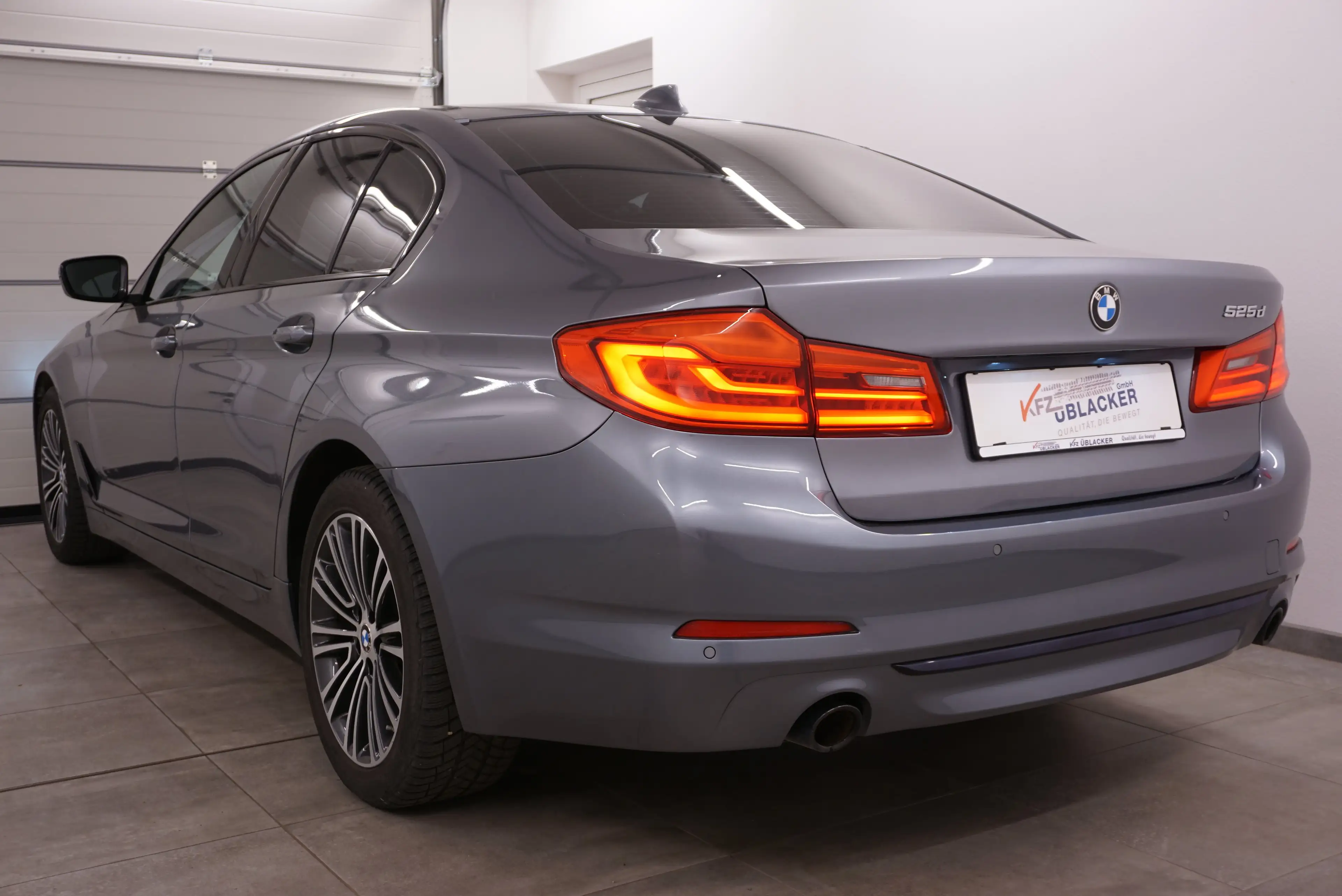 BMW 525 d Sport Line // Limousine // Abstandstempomat // — photo 4