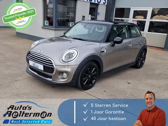 MINI Cooper Automaat * Led * Verwarmde stoelen * Half leder