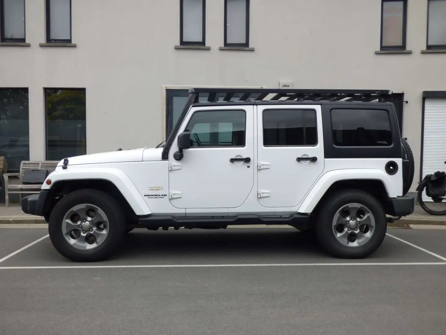 Jeep Wrangler Wrangler Unlimited 2.8 CRD DPF Automatik Sahara Blanc - 2