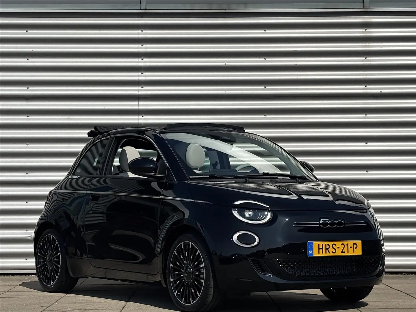 Fiat 500e 42kWh 118pk Automaat La Prima | Leder | Navigatie Zwart - 2