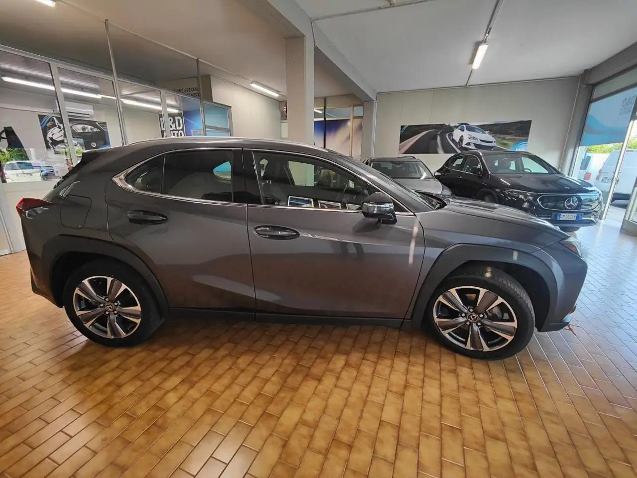 Lexus UX 2024 LUXURY BATTERY 72.8 KWH SISTEMI "ADAS", миниатюра 5