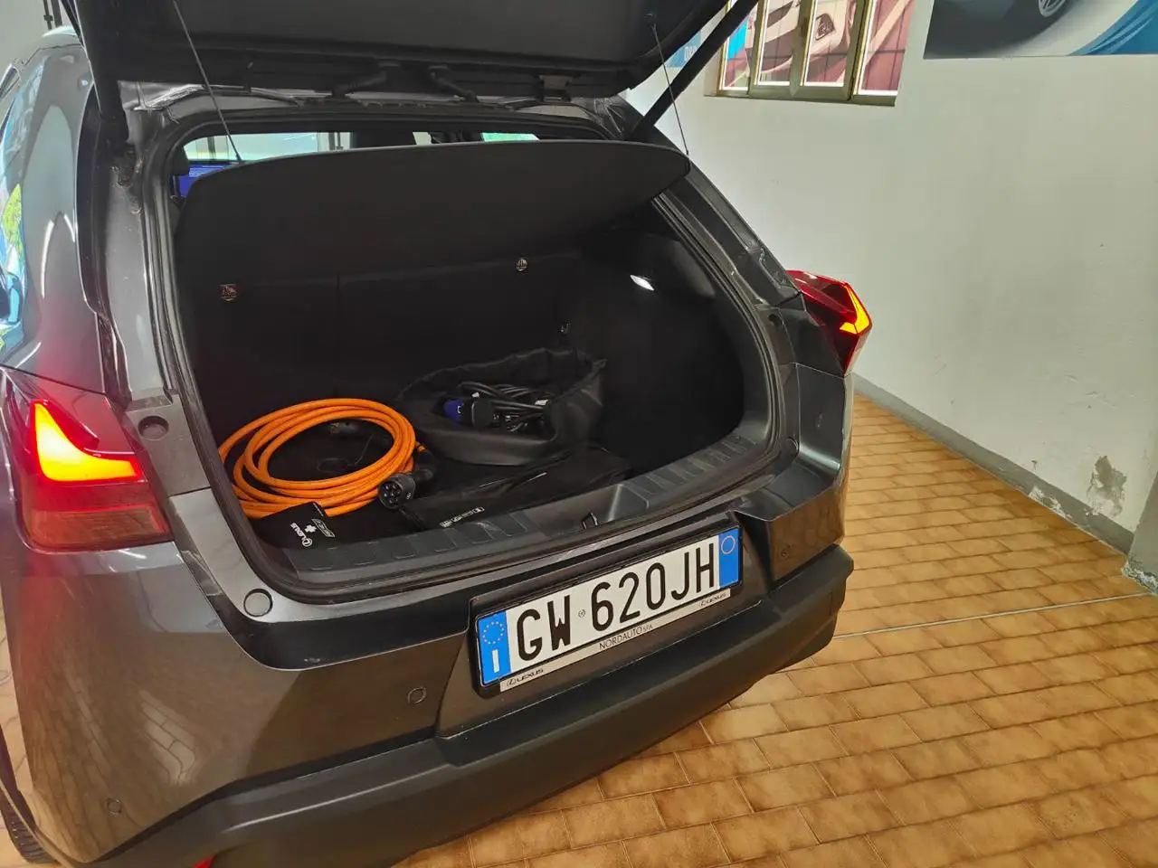 Lexus UX 2024 LUXURY BATTERY 72.8 KWH SISTEMI "ADAS", миниатюра 12
