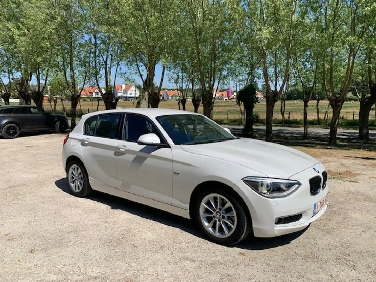 BMW 116 116d EfficientDynamics Edition Sport Line Wit - 1