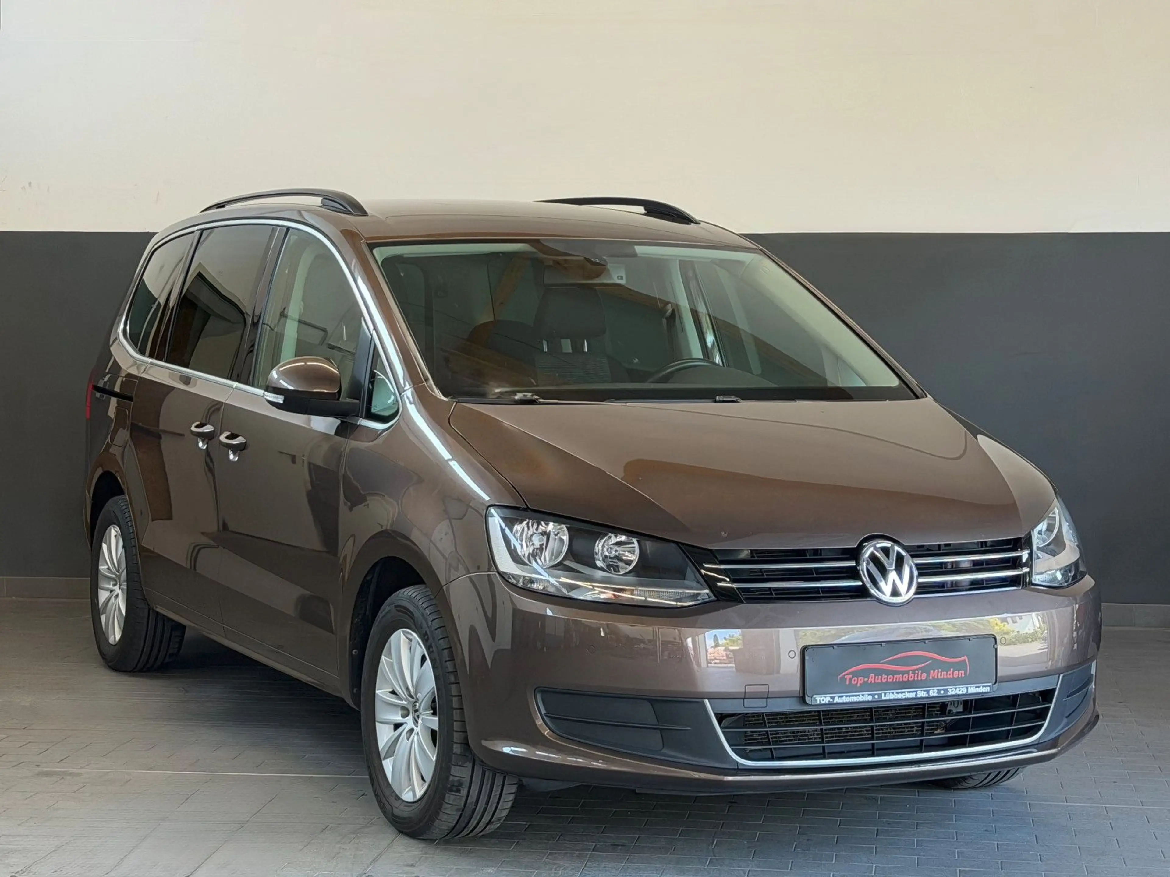 Volkswagen Sharan 2.0 Comfortline/AHK/NAVI/1.HAND/7-SITZER