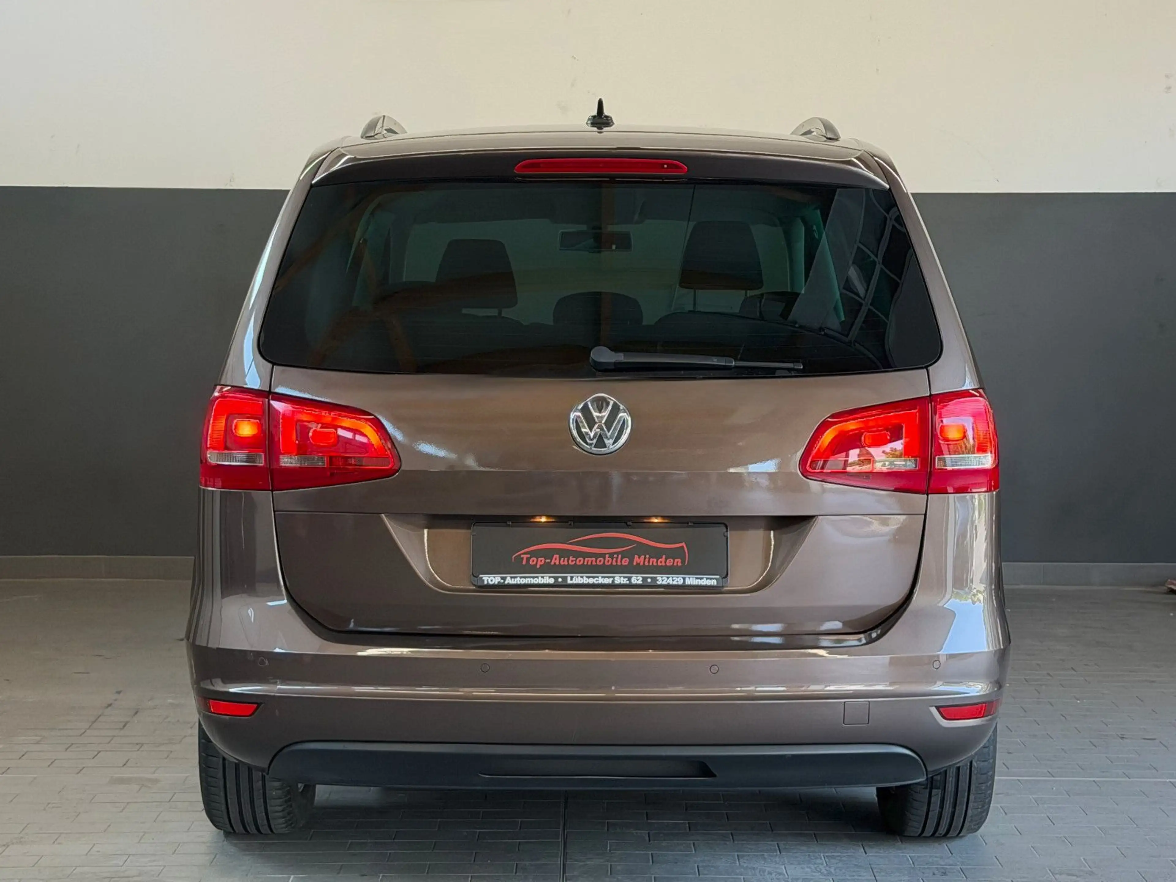 Volkswagen Sharan 2.0 Comfortline/AHK/NAVI/1.HAND/7-SITZER — photo 5