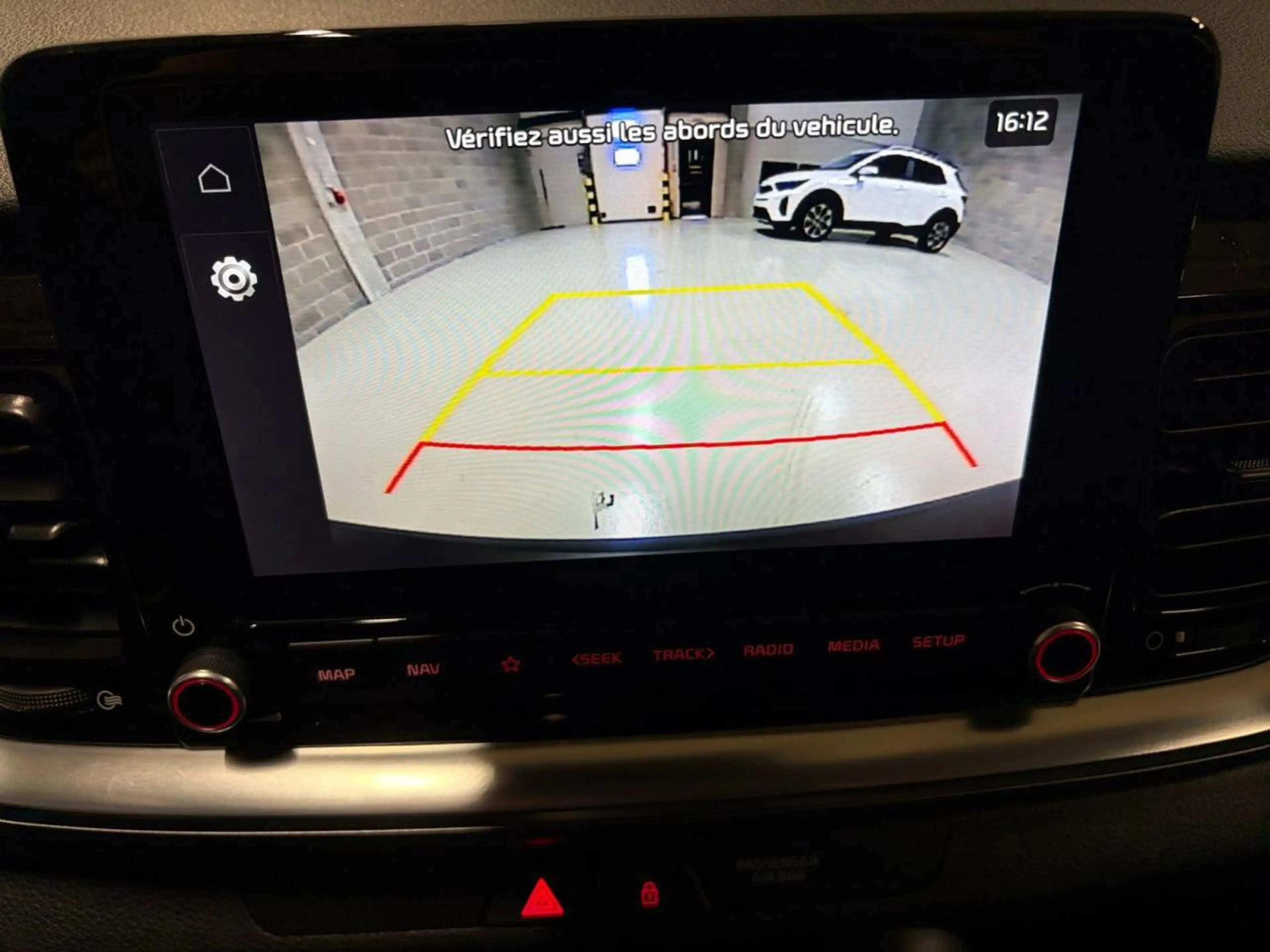 Kia Stonic GT-LINE 1.0 DCT 100CV*DEMO*CAMERA* — photo 14
