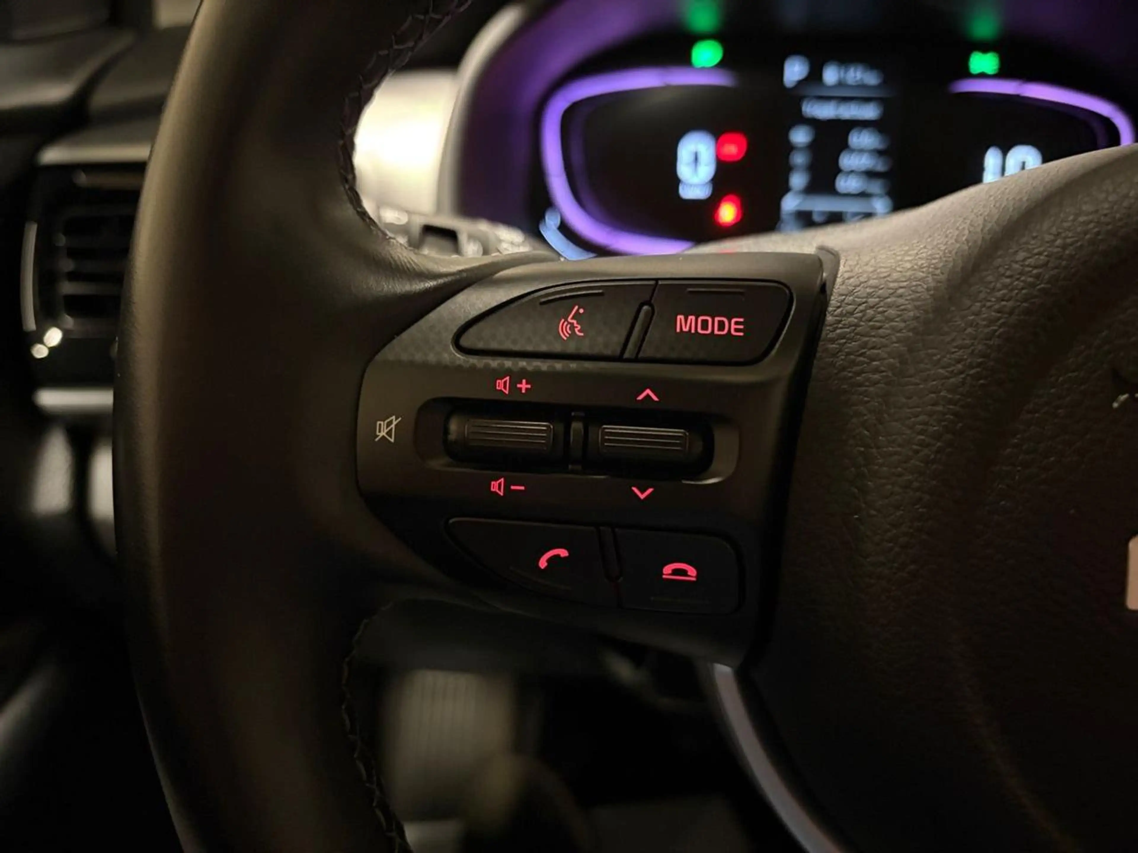 Kia Stonic GT-LINE 1.0 DCT 100CV*DEMO*CAMERA* — photo 10