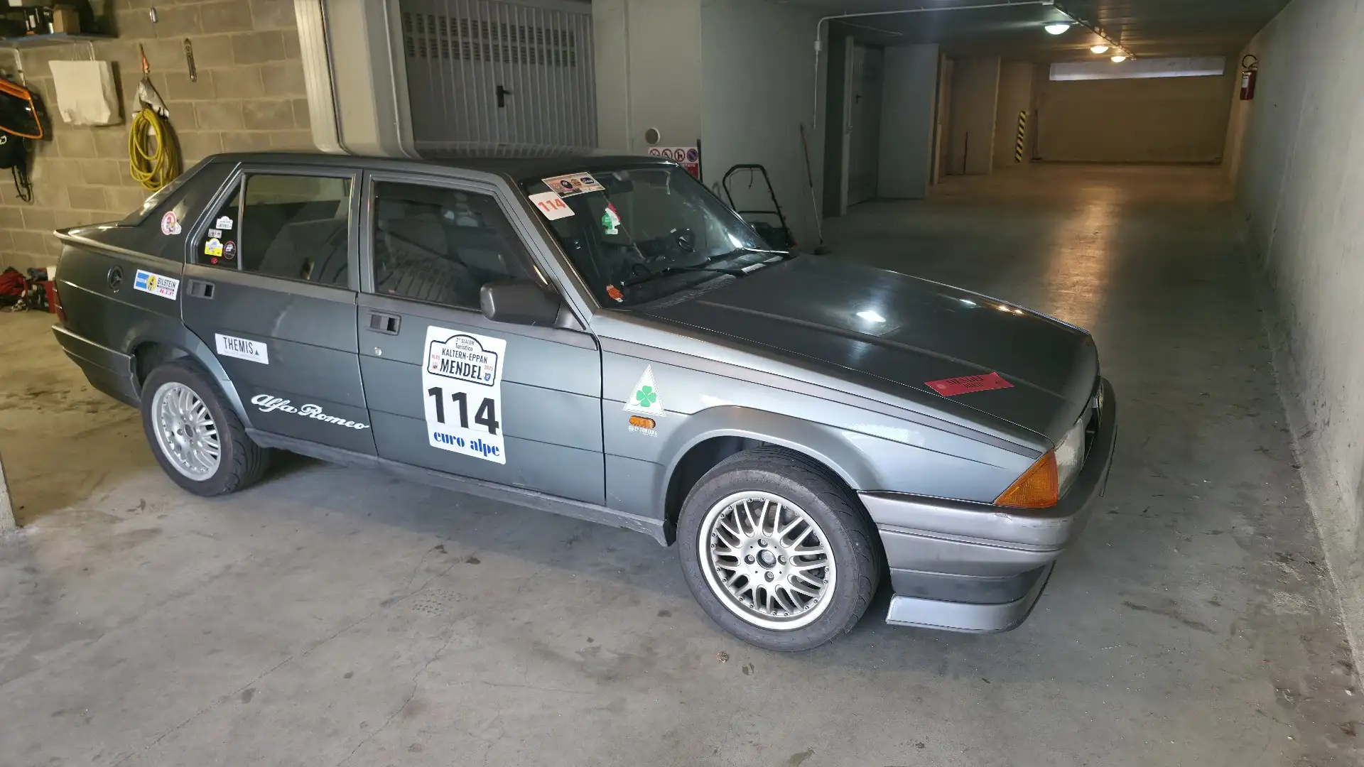 Alfa Romeo 75 1.8 ie (iscritta ASI con CRS) Gri - 2