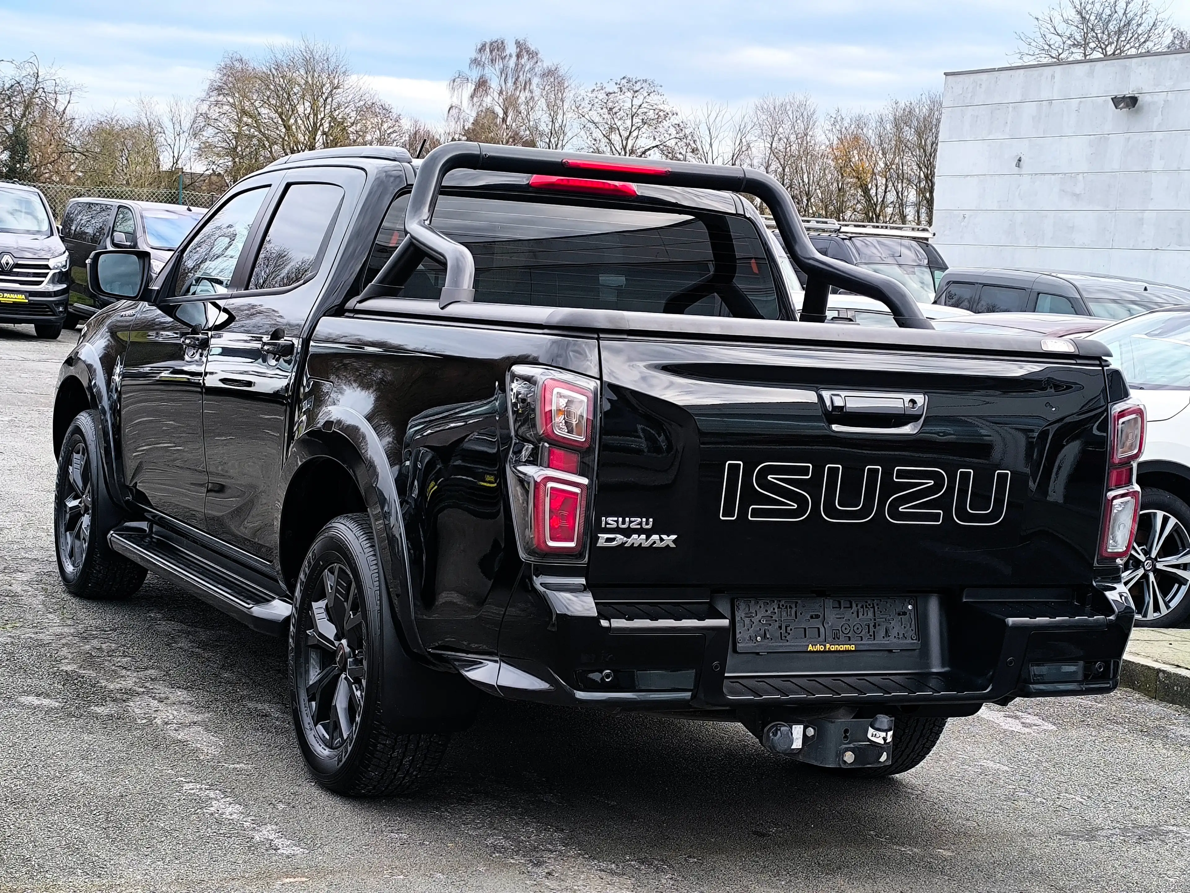 Isuzu D-Max 1.9 Turbo D 4WD V-CROSS 163CV CUIR CLIM GPS XENON — photo 6