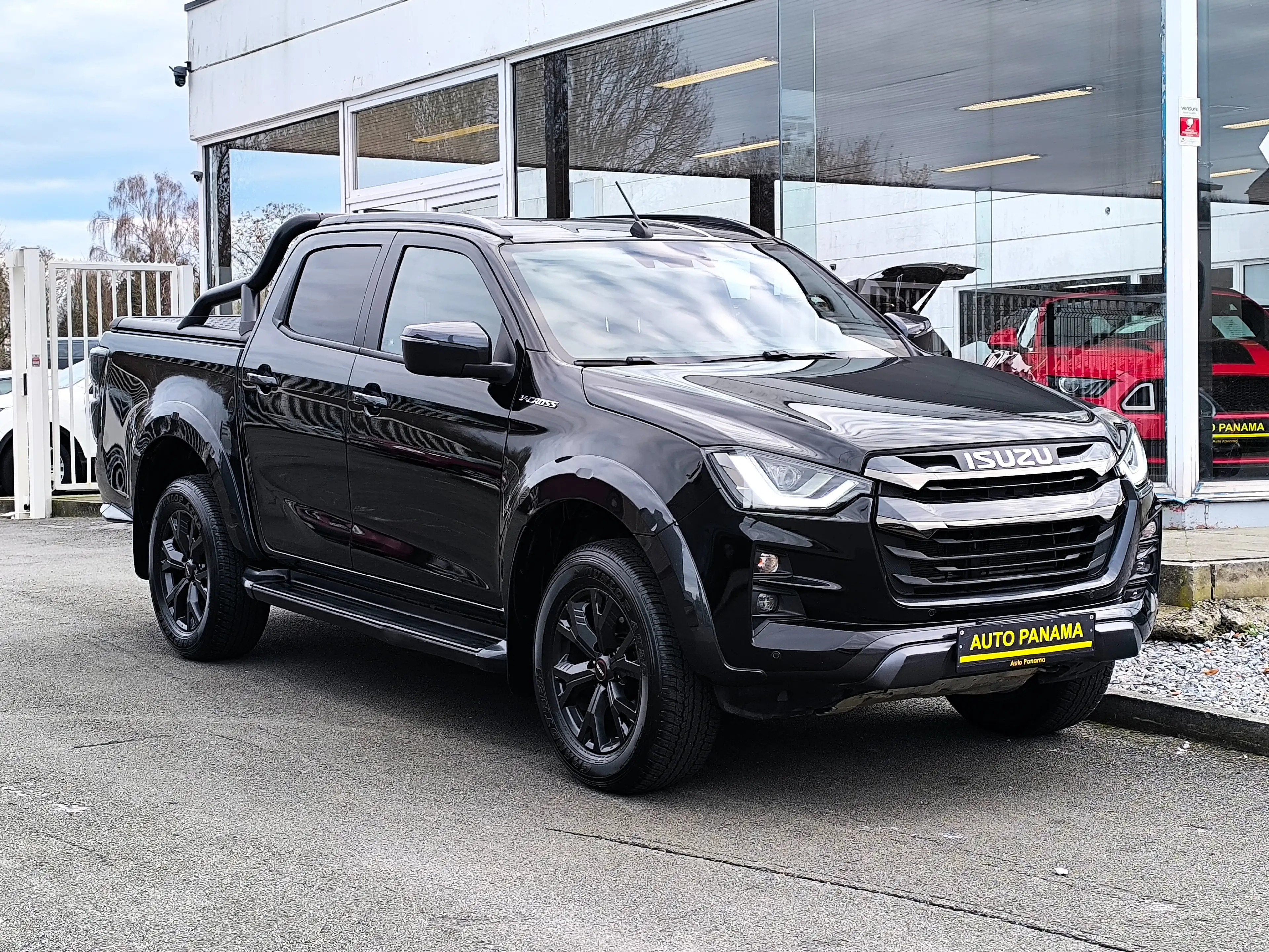 Isuzu D-Max 1.9 Turbo D 4WD V-CROSS 163CV CUIR CLIM GPS XENON — photo 7