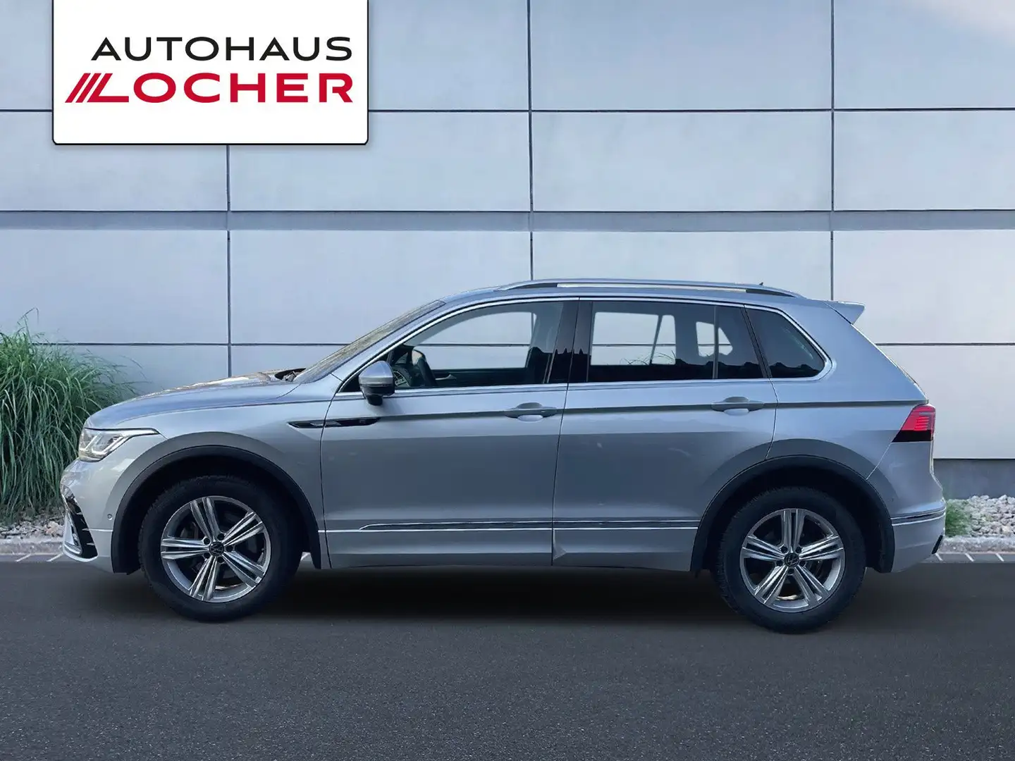 Volkswagen Tiguan R-Line 2.0 TDI DSG 4Motion IQ.Light Silber - 2