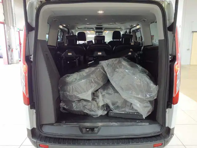 Ford Tourneo view 15