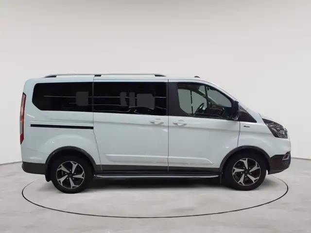 Ford Tourneo view 3