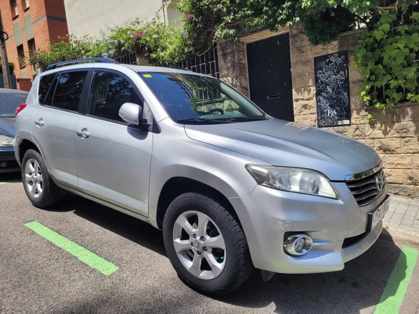Toyota RAV 4 2.2D-4D Advance 4x4 Gris - 2