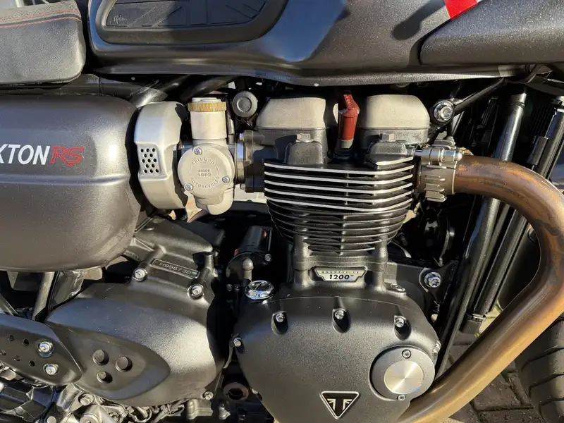 Triumph Thruxton - foto 7