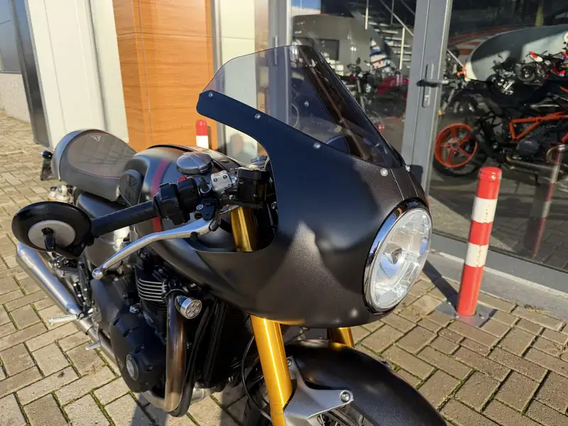 Triumph Thruxton - foto 4