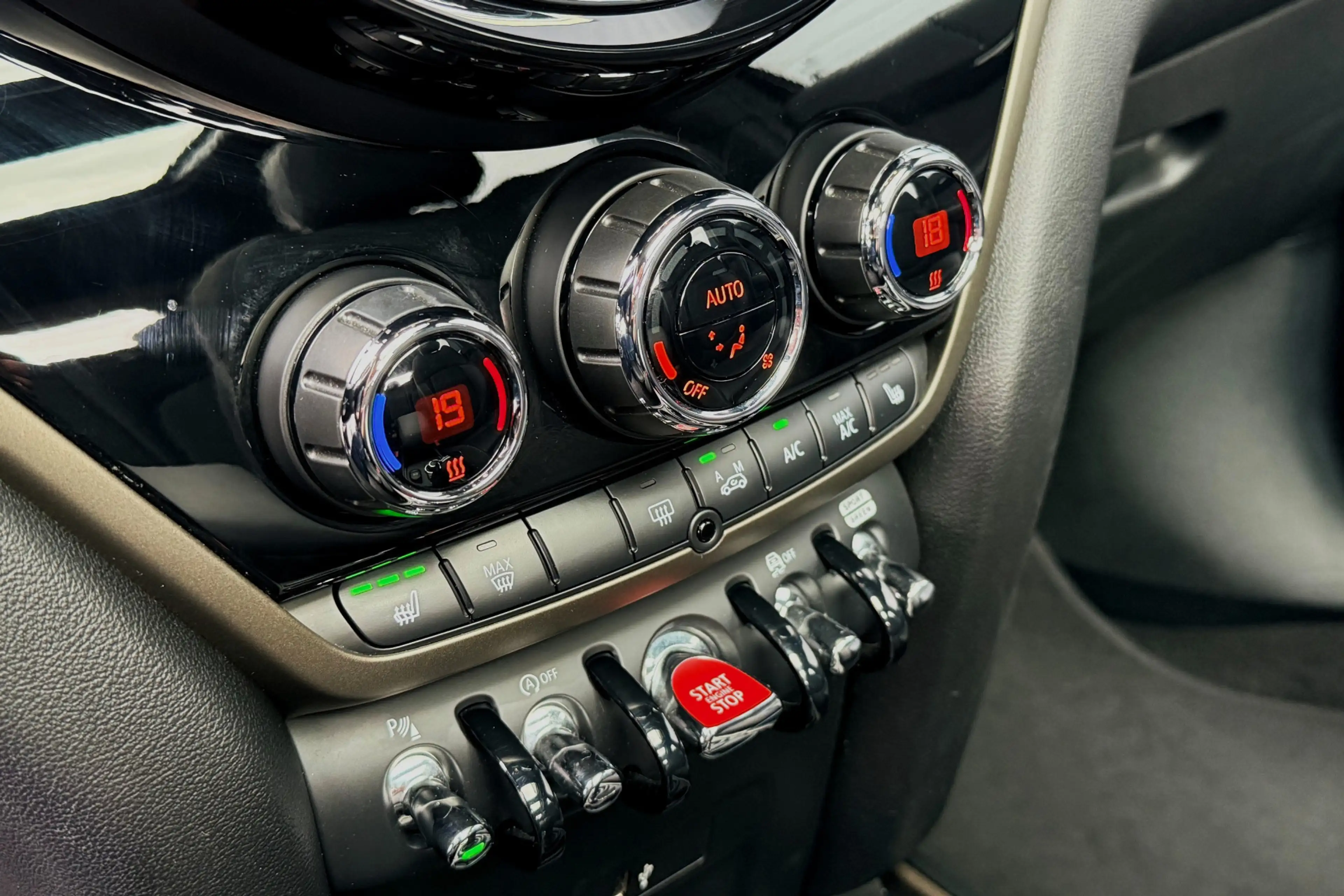 MINI Cooper Countryman 1.5 Classic PANO LEER H/K LED TREKHAAK — photo 18