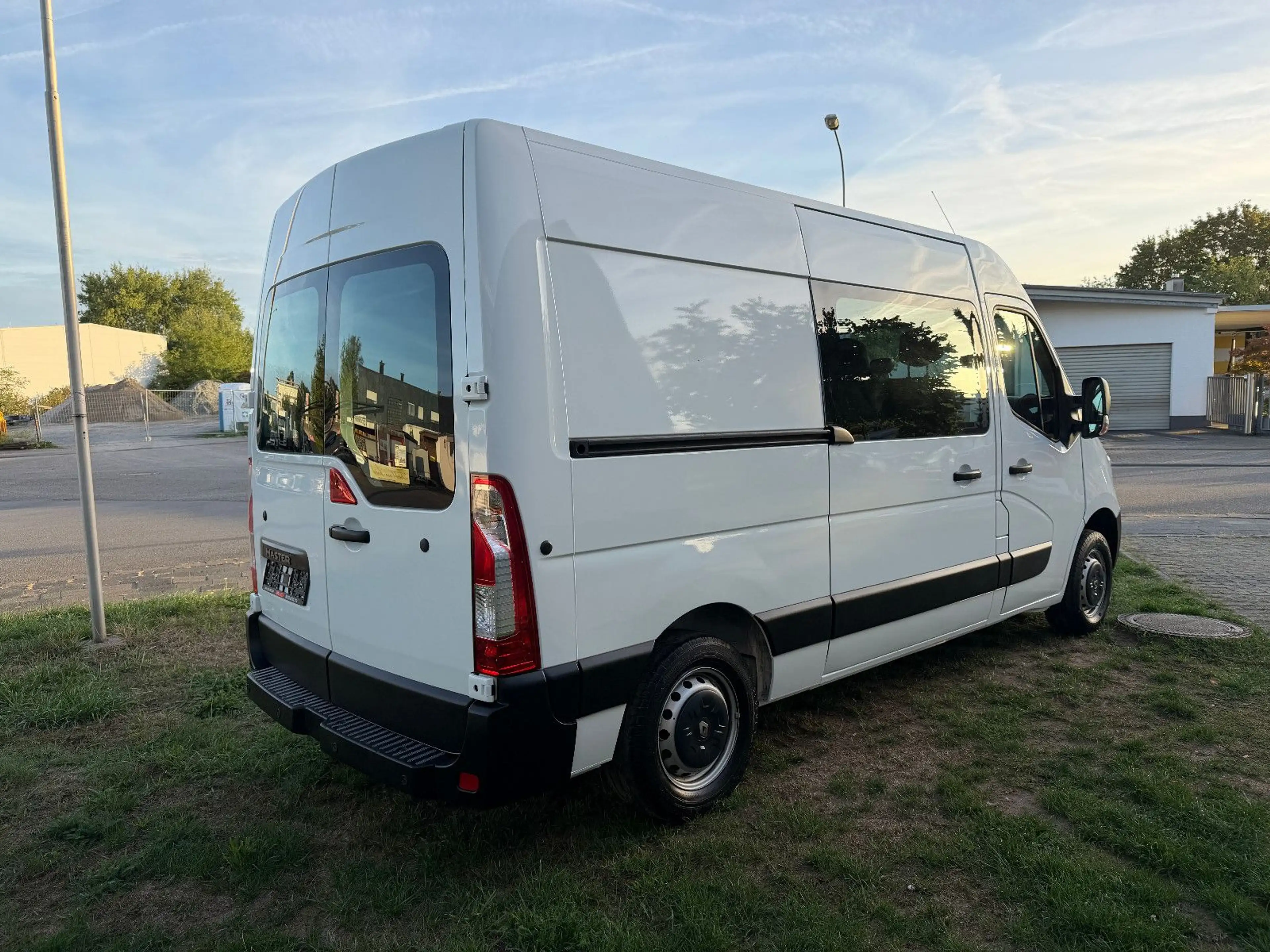 Renault Master III Kombi L2H2 3,3t — photo 5