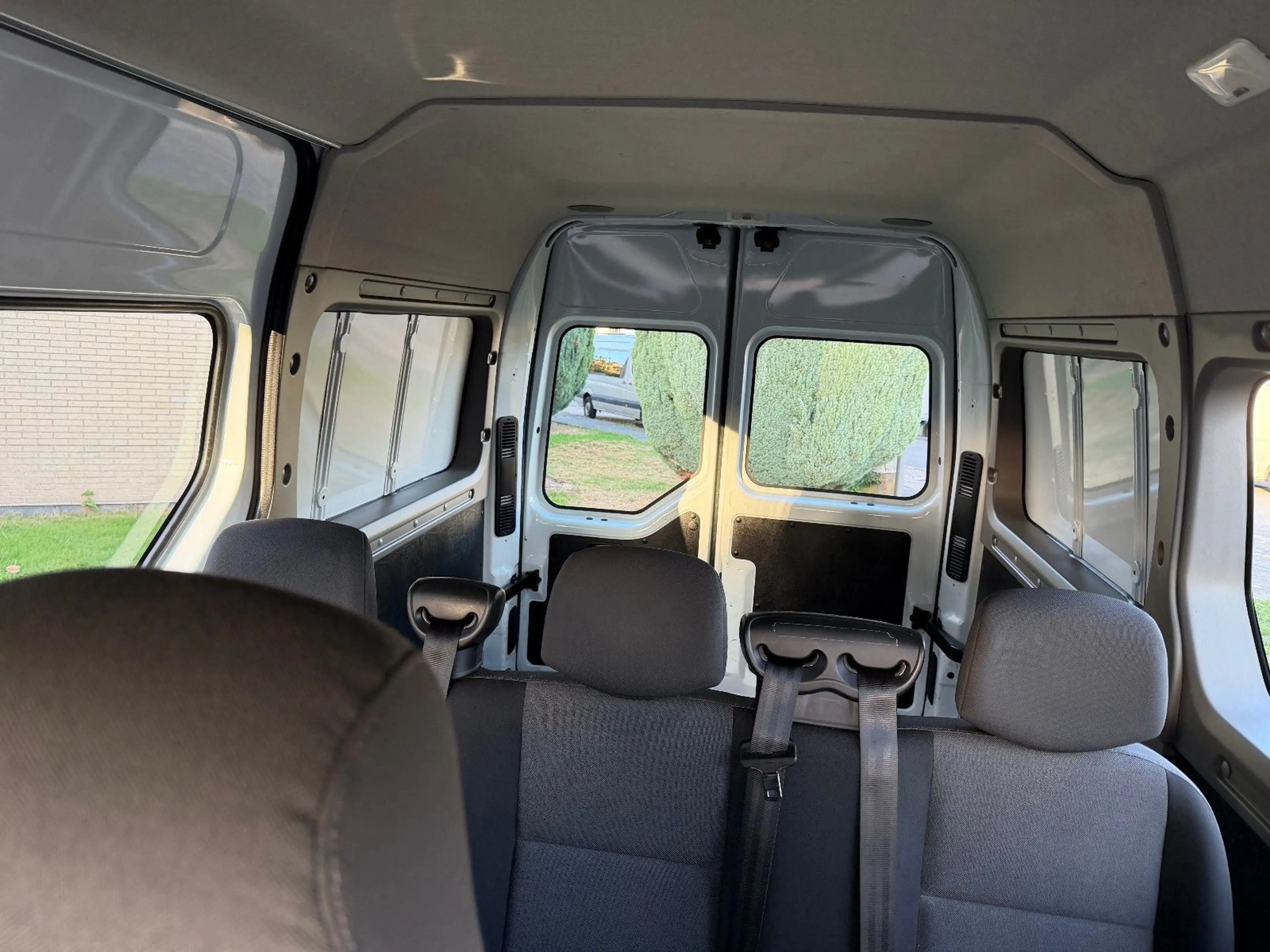 Renault Master III Kombi L2H2 3,3t — photo 12