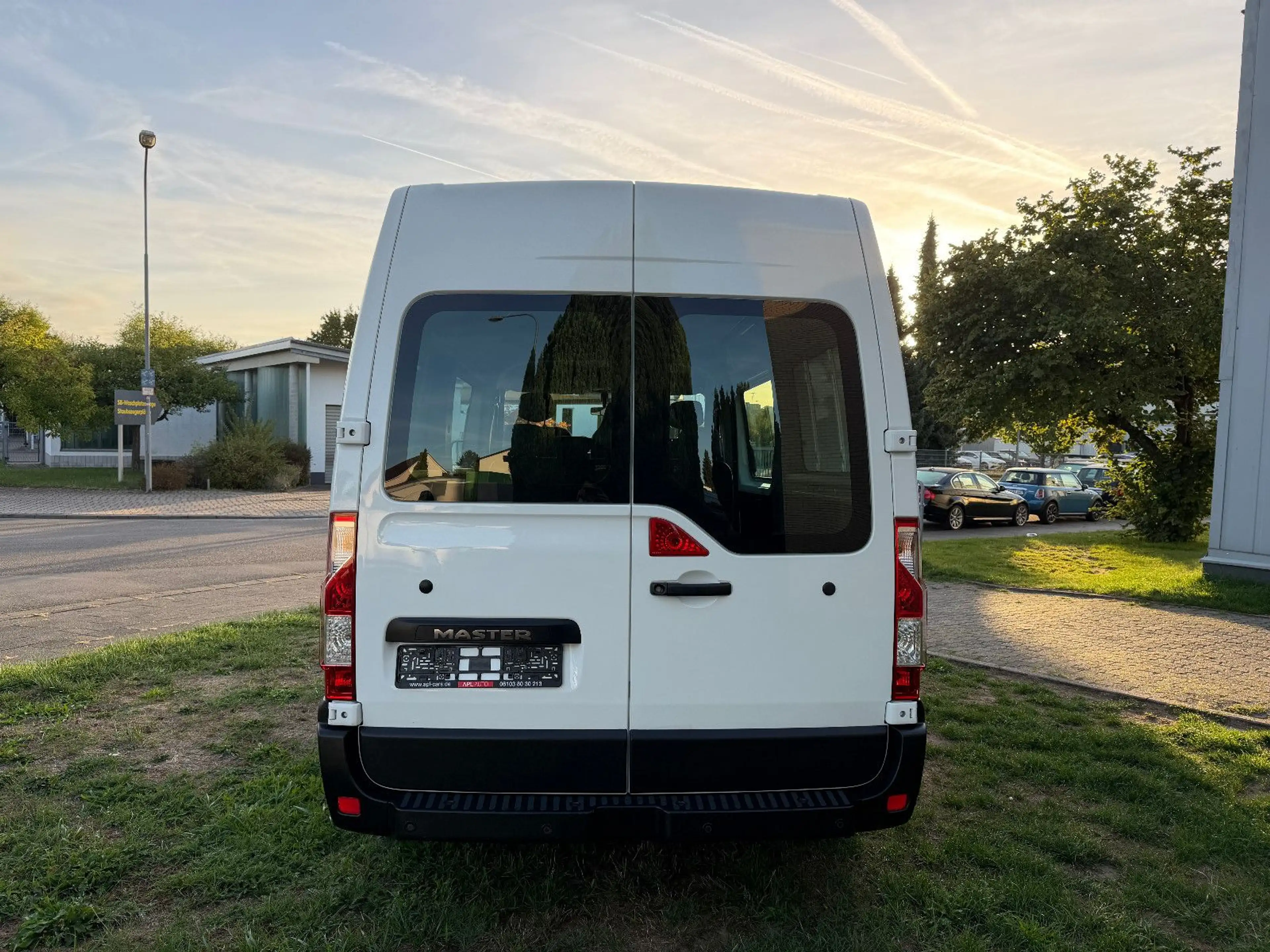 Renault Master III Kombi L2H2 3,3t — photo 6