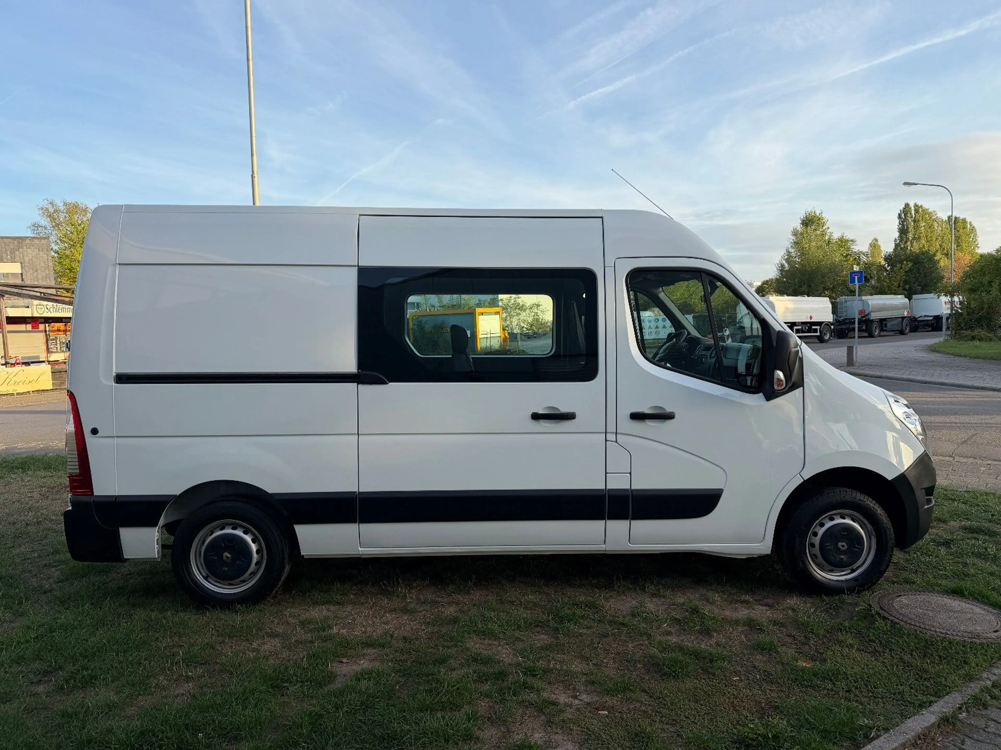 Renault Master III Kombi L2H2 3,3t — photo 4
