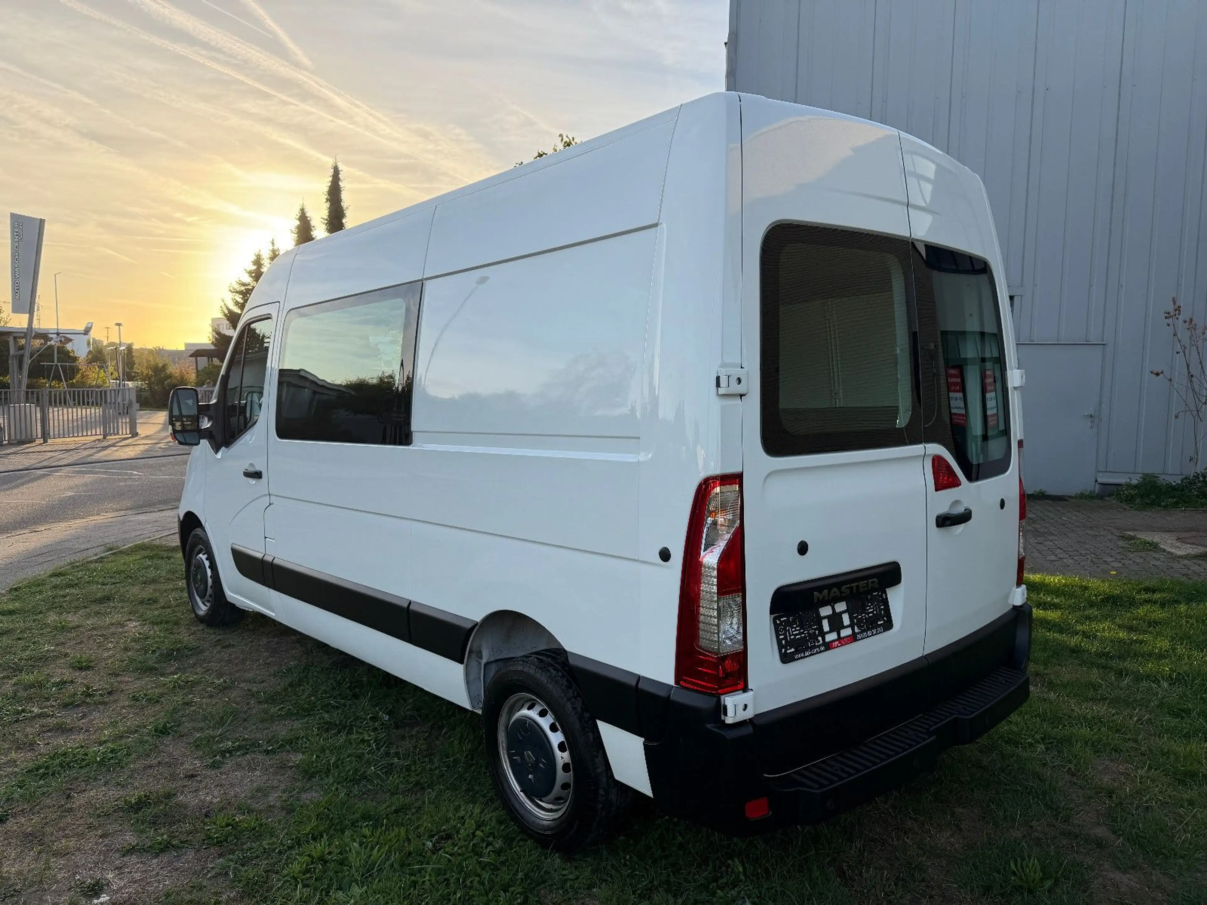 Renault Master III Kombi L2H2 3,3t — photo 10
