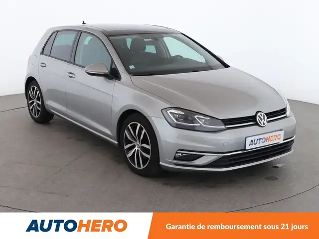 Volkswagen Golf view 8