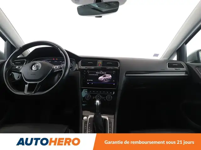 Volkswagen Golf view 12