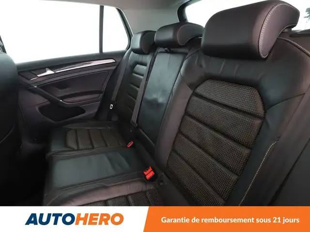Volkswagen Golf view 14