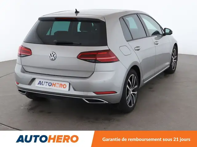 Volkswagen Golf view 6