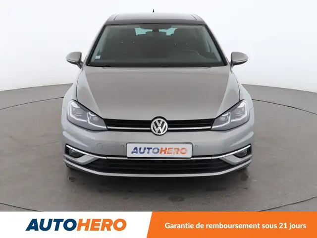 Volkswagen Golf view 9