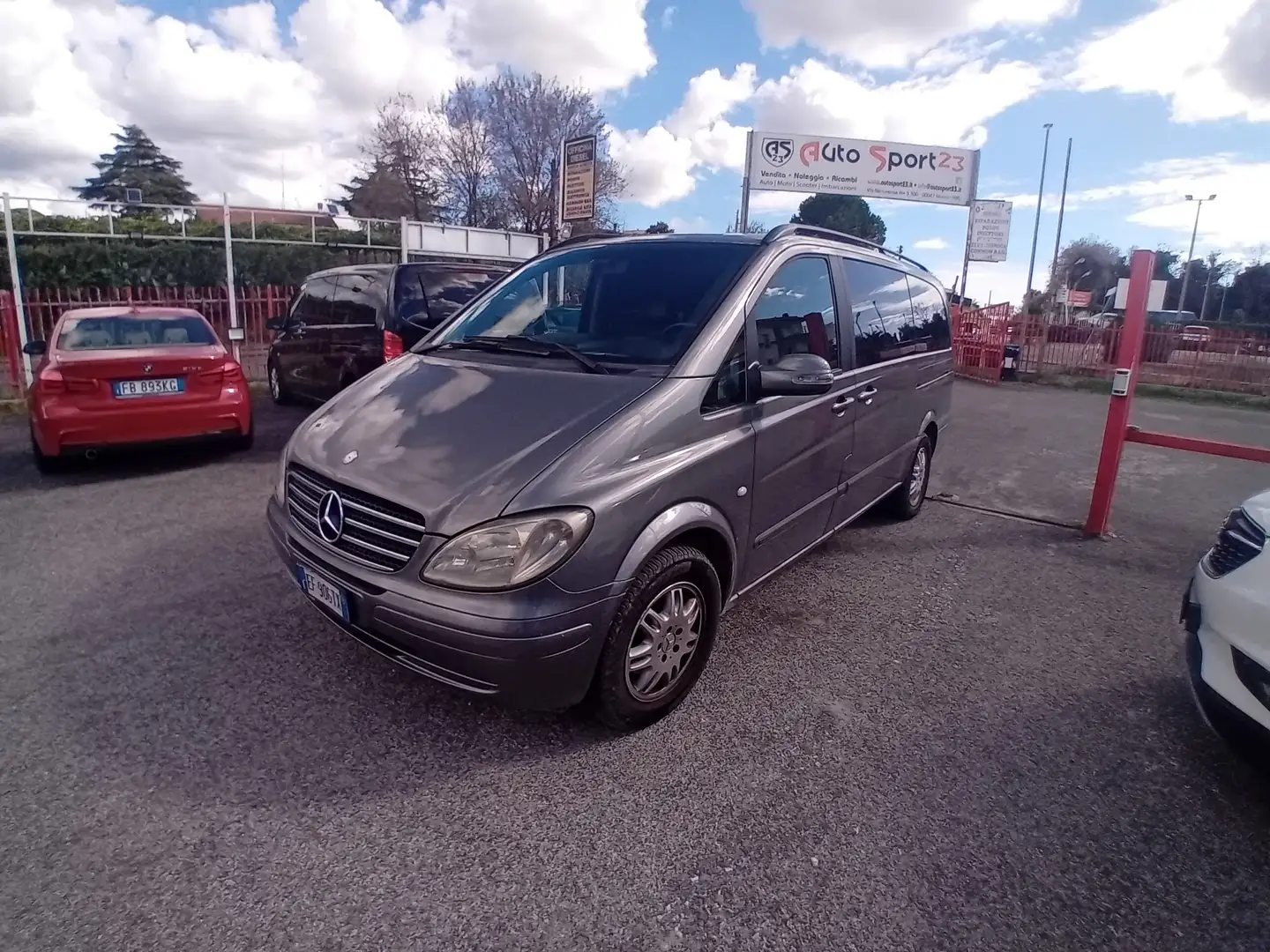Mercedes-Benz Viano Viano W639 2.2cdi 8 posti Grigio - 1