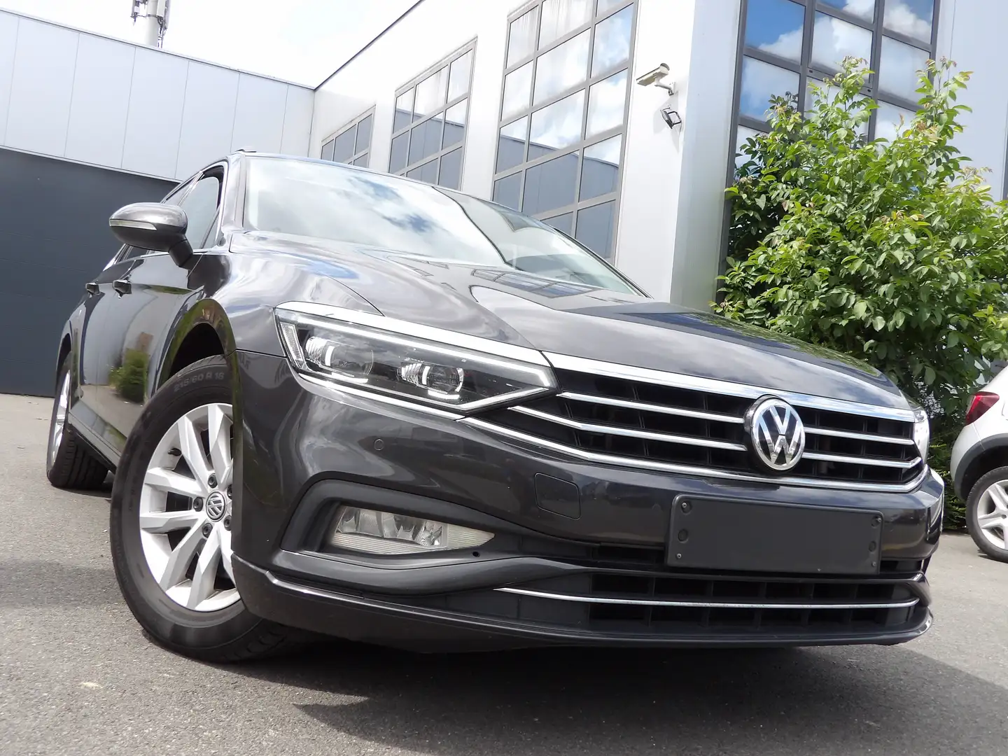 Volkswagen Passat Passat 1.6 TDI SCR DSG Business Gris - 1