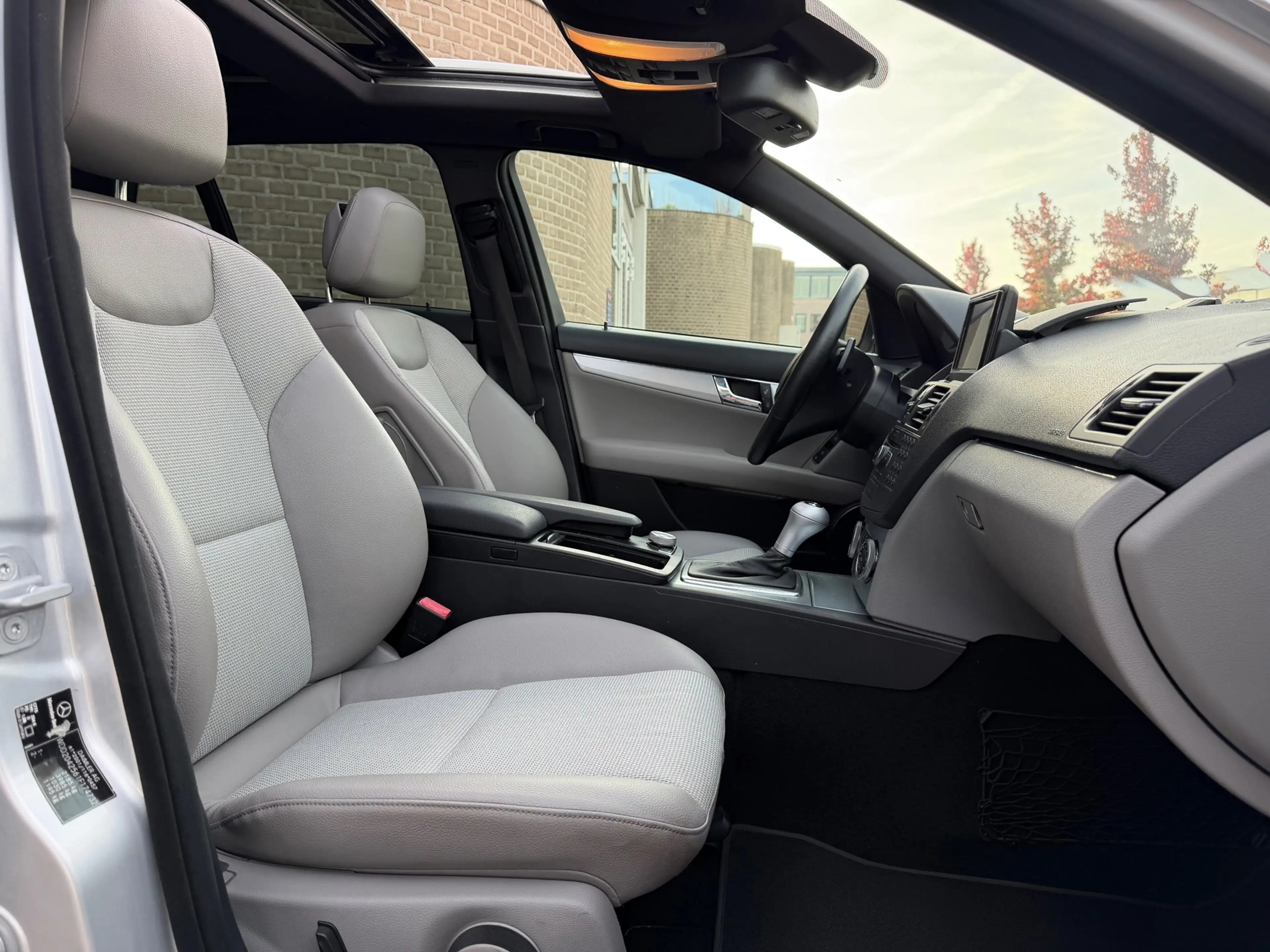 Mercedes-Benz C 350 Estate Avantgarde|Navi|PDC|Pano| — photo 17