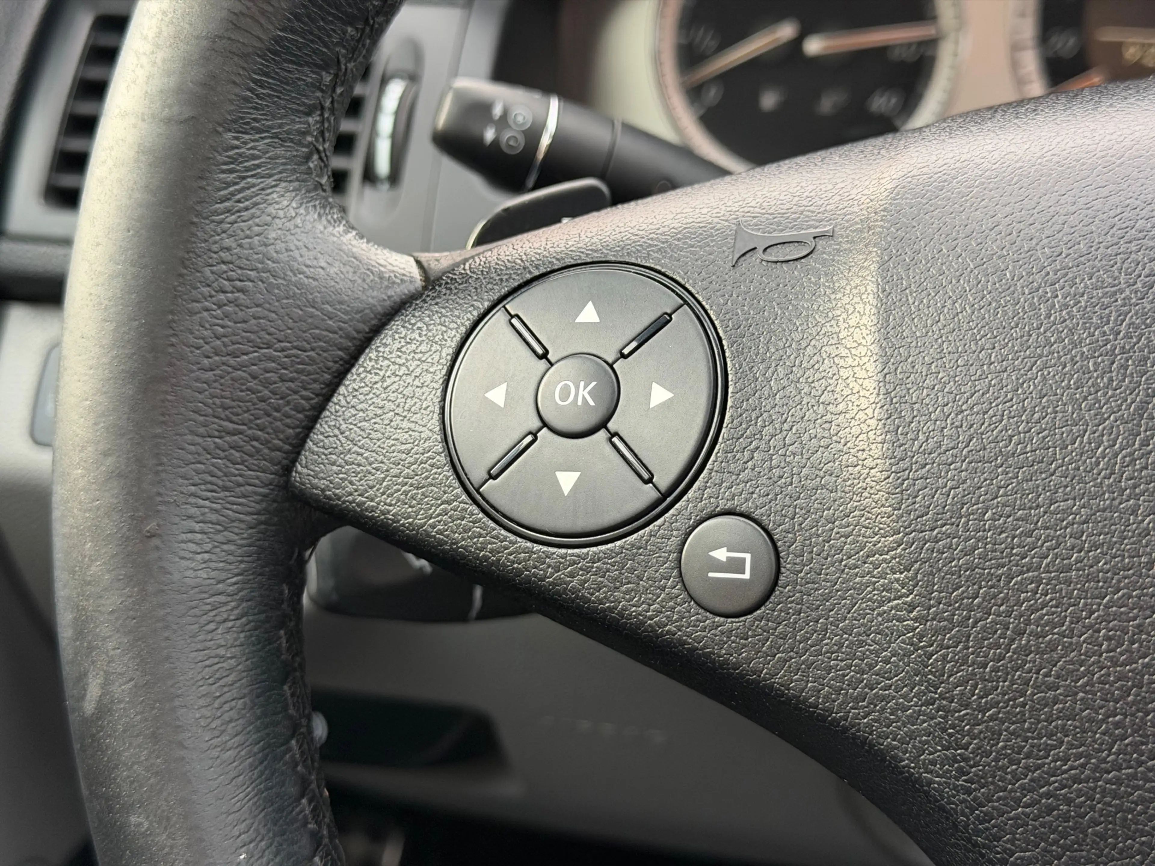 Mercedes-Benz C 350 Estate Avantgarde|Navi|PDC|Pano| — photo 23