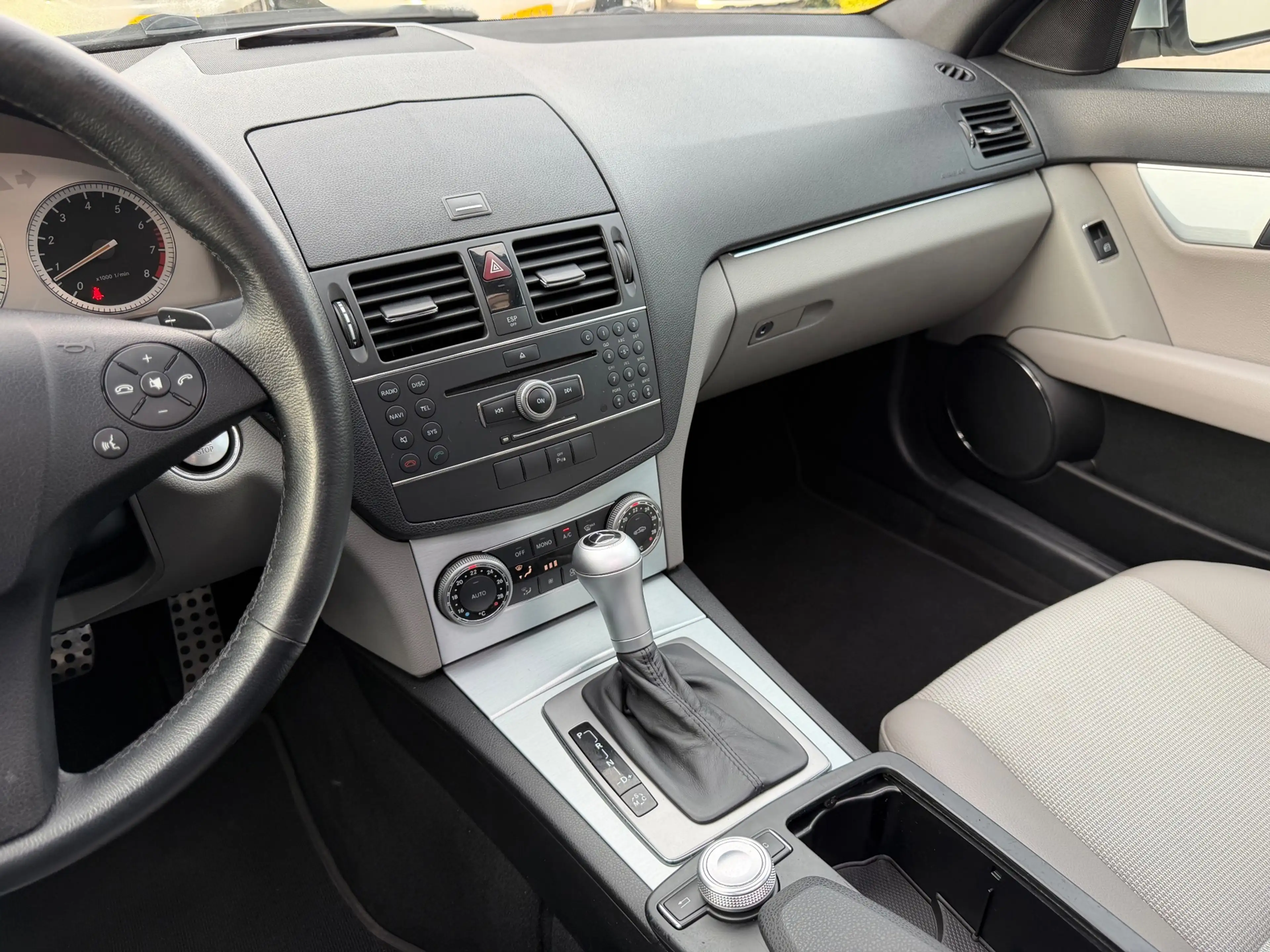 Mercedes-Benz C 350 Estate Avantgarde|Navi|PDC|Pano| — photo 26