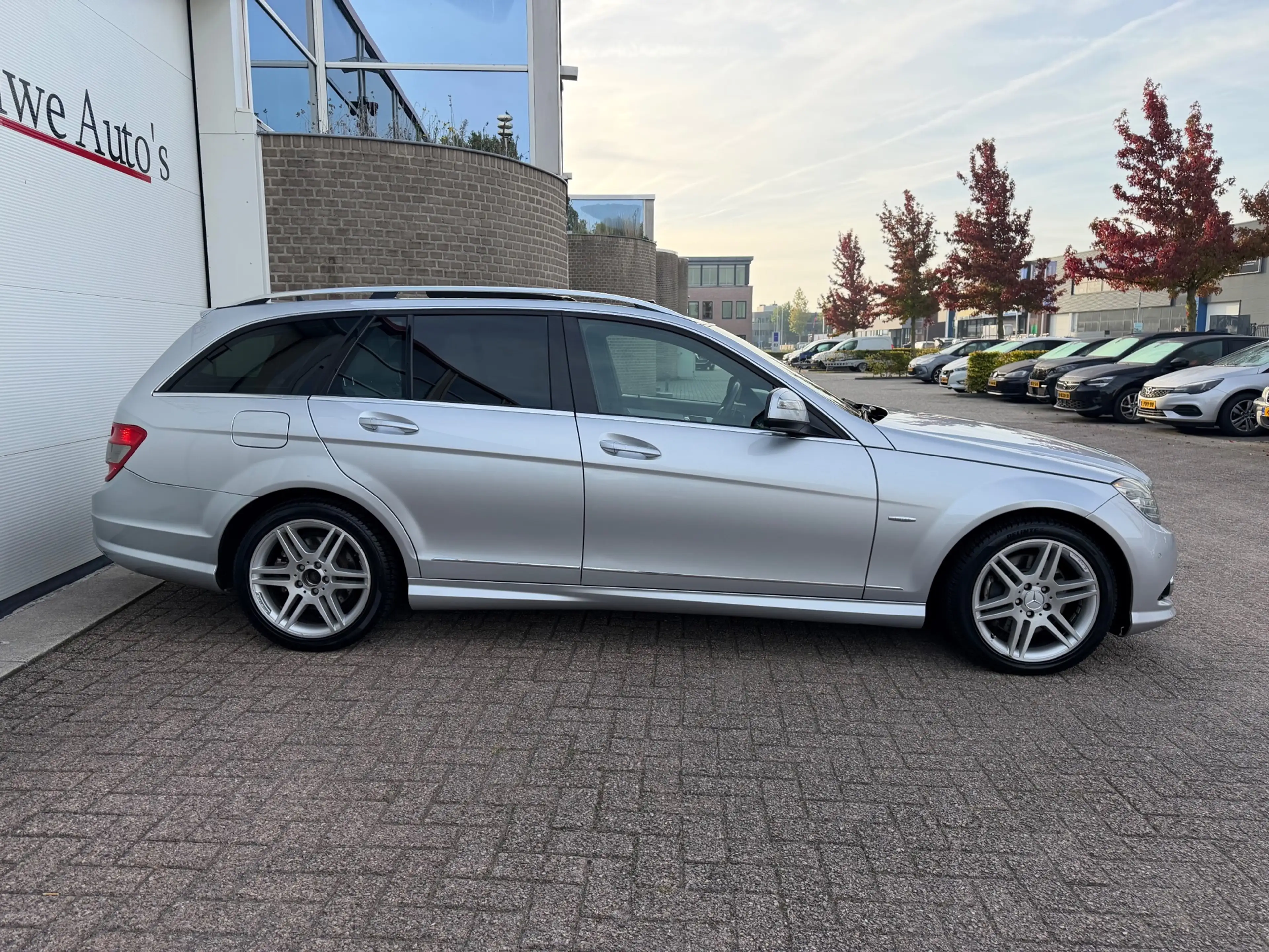 Mercedes-Benz C 350 Estate Avantgarde|Navi|PDC|Pano| — photo 4