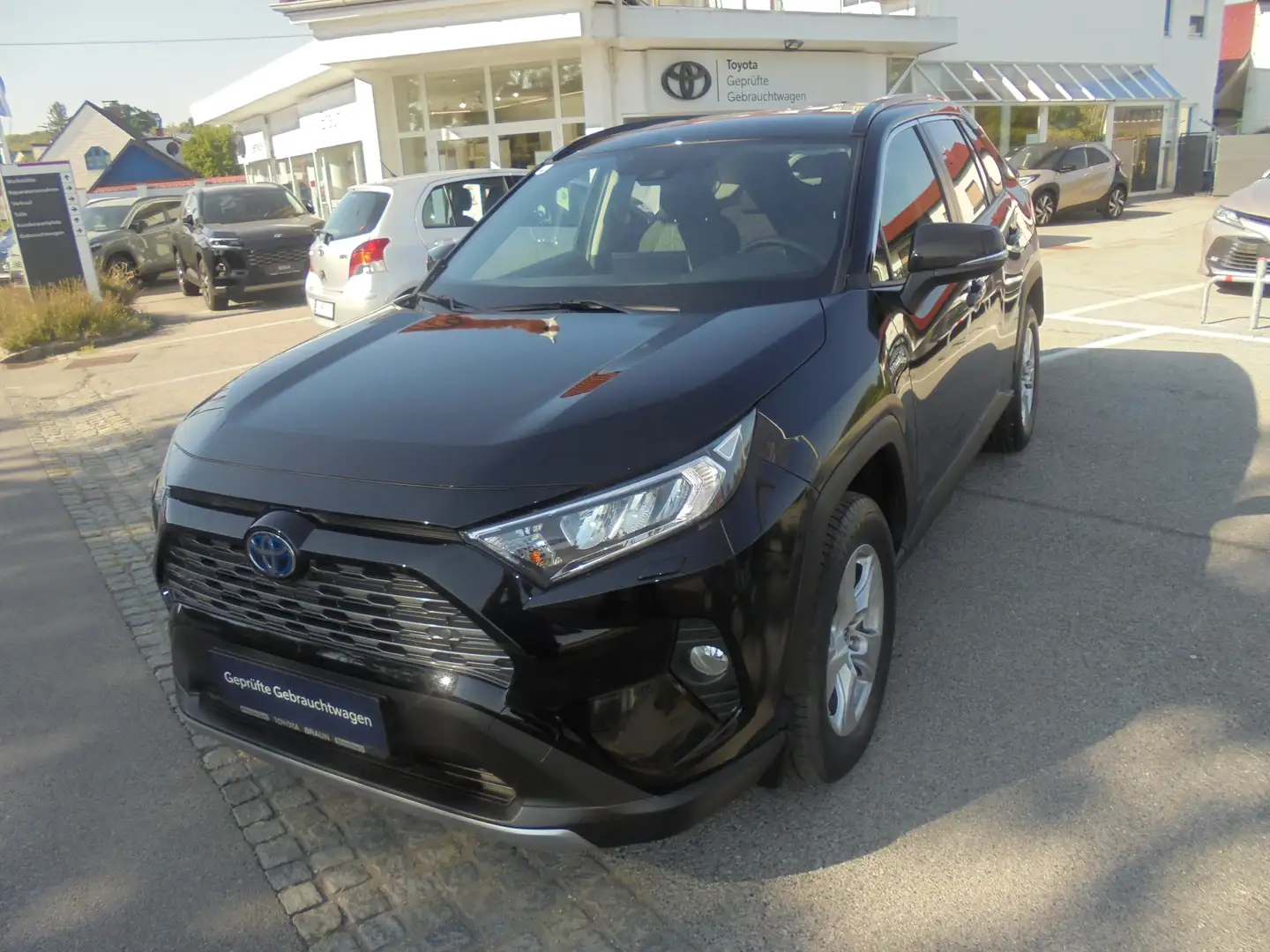 Toyota RAV4 RAV4 Hybrid 4x2 Active Schwarz - 2