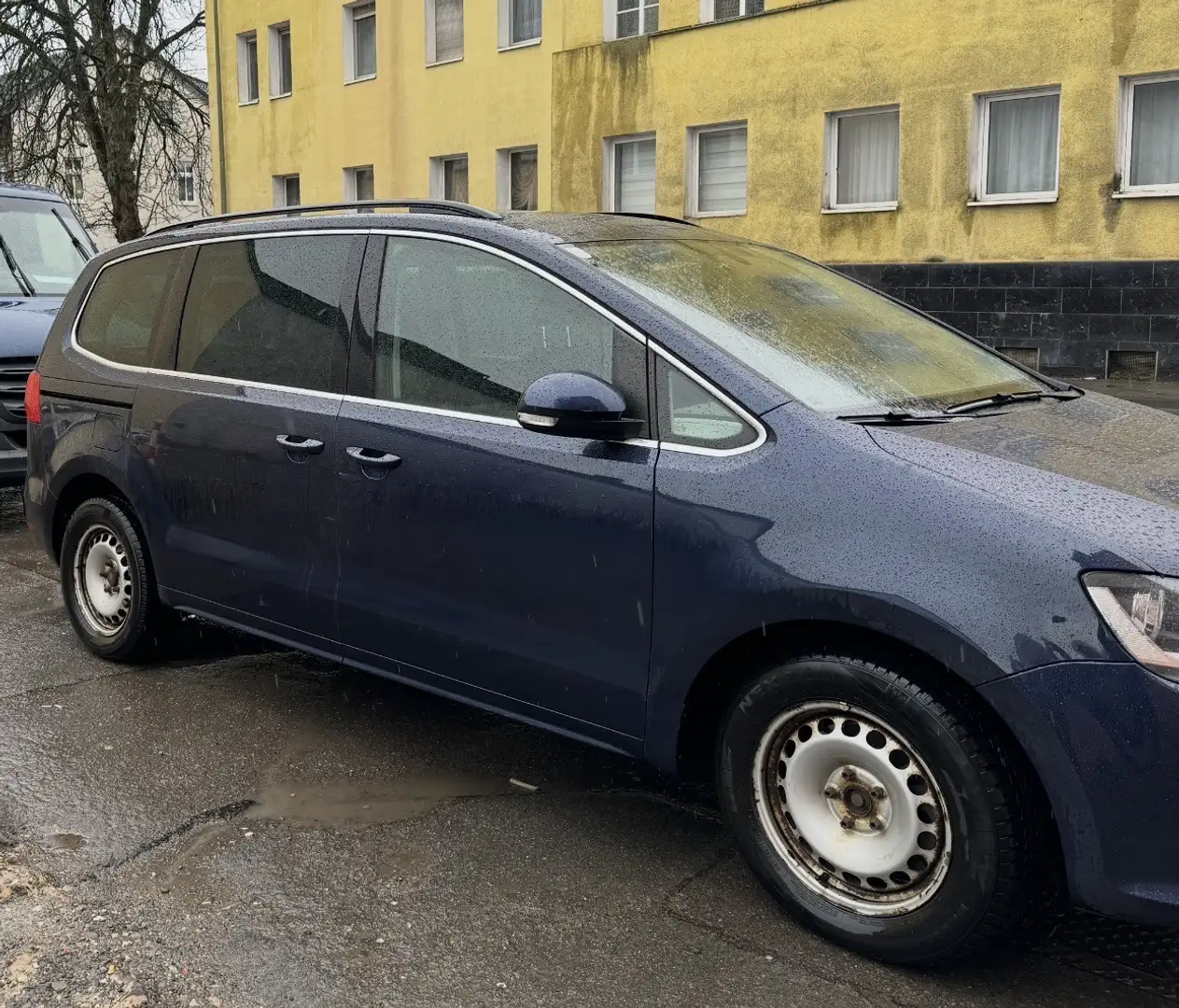 Volkswagen Sharan Trendline BMT 2,0 TDI DPF Blau - 1