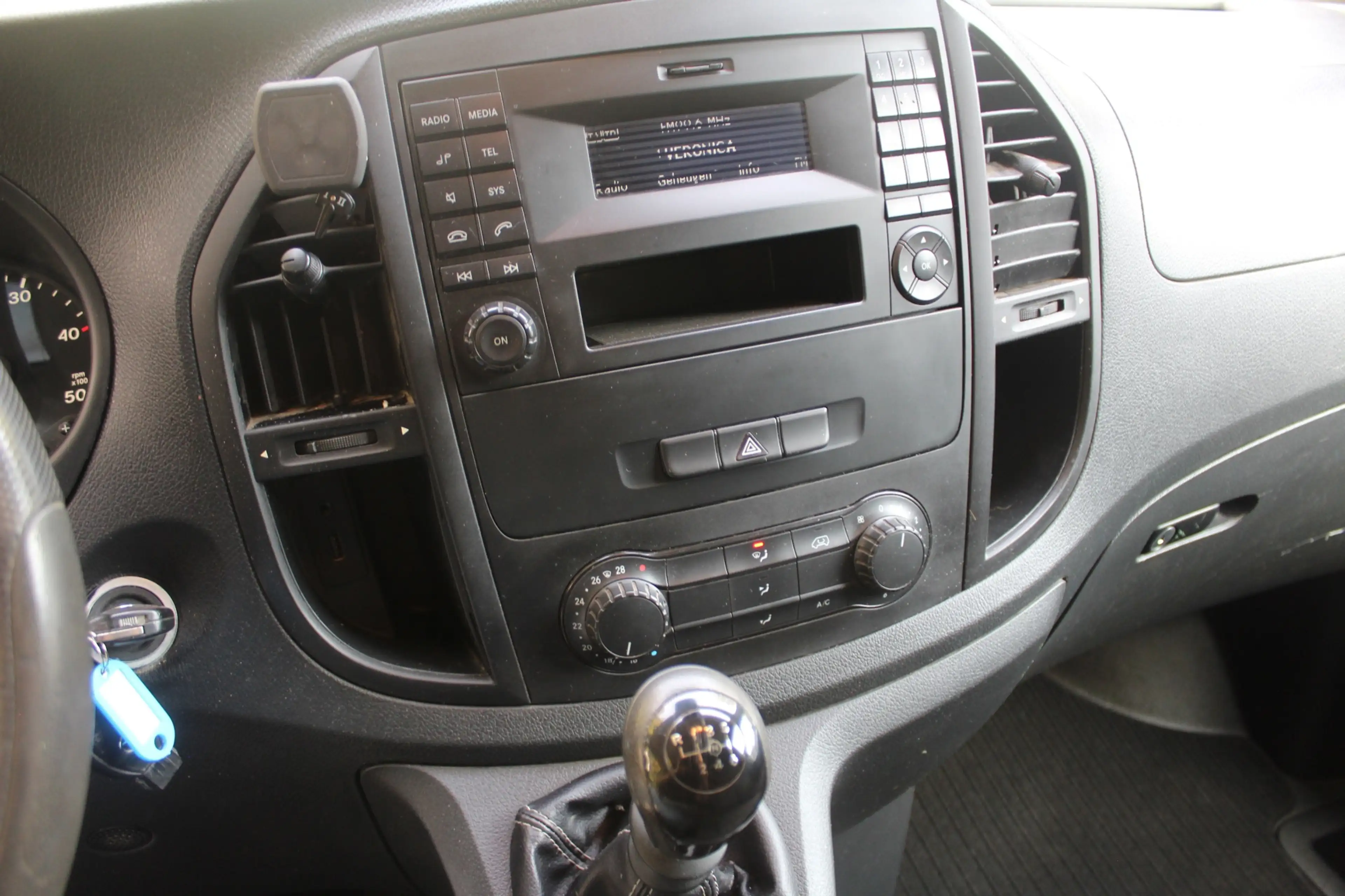 Mercedes-Benz Vito 109 CDI Functional Lang 88PK | Airco | Cruise Cont — photo 5