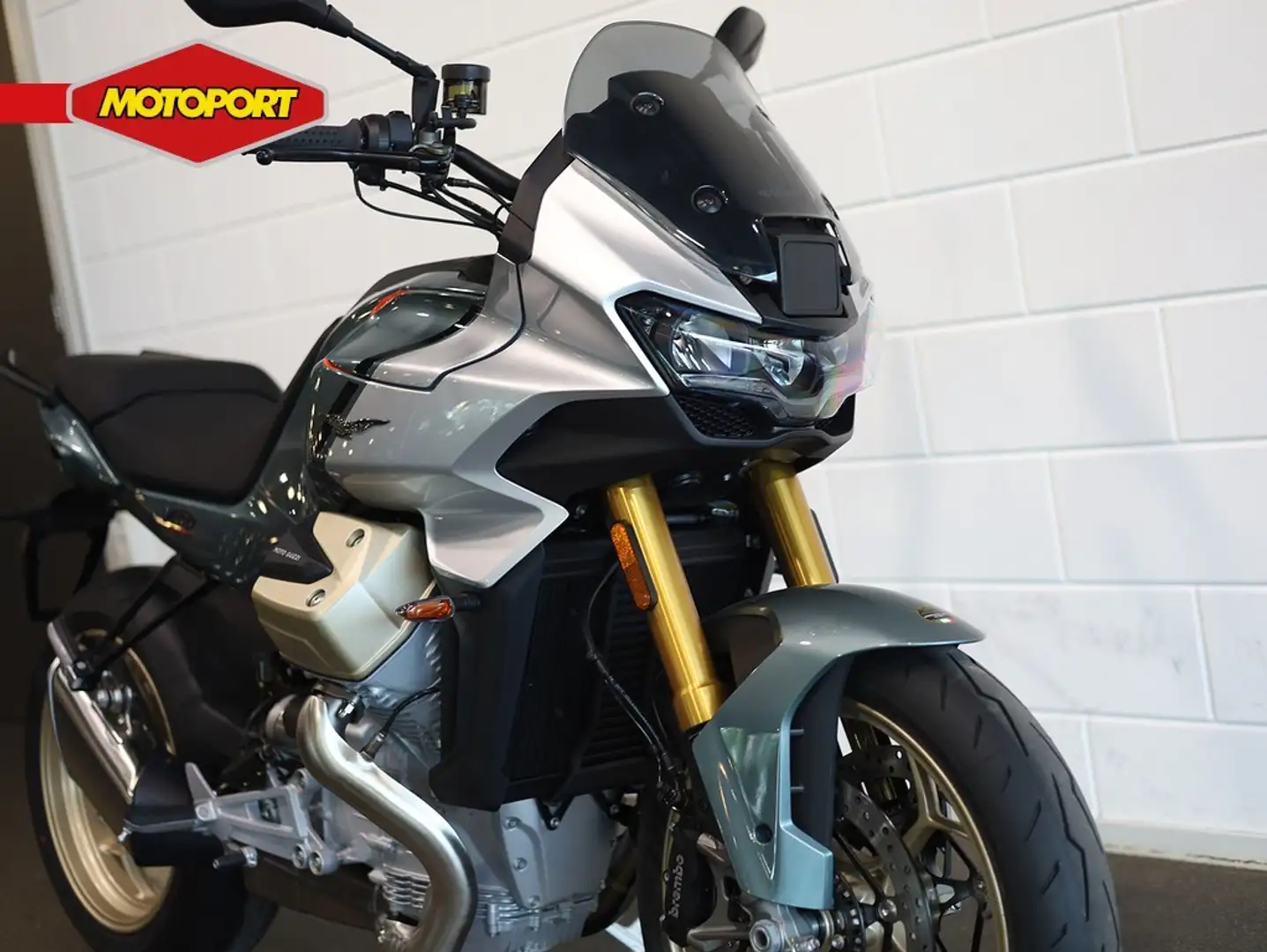 Moto Guzzi V 100 Mandello S Zielony - 2