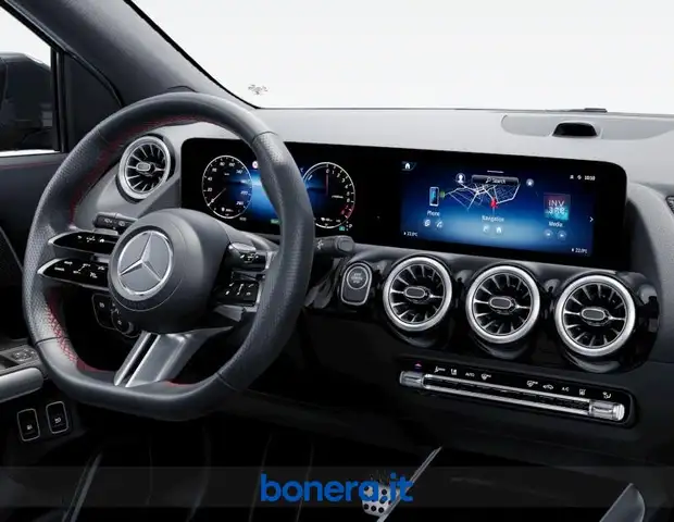 Mercedes-Benz Gla view 6
