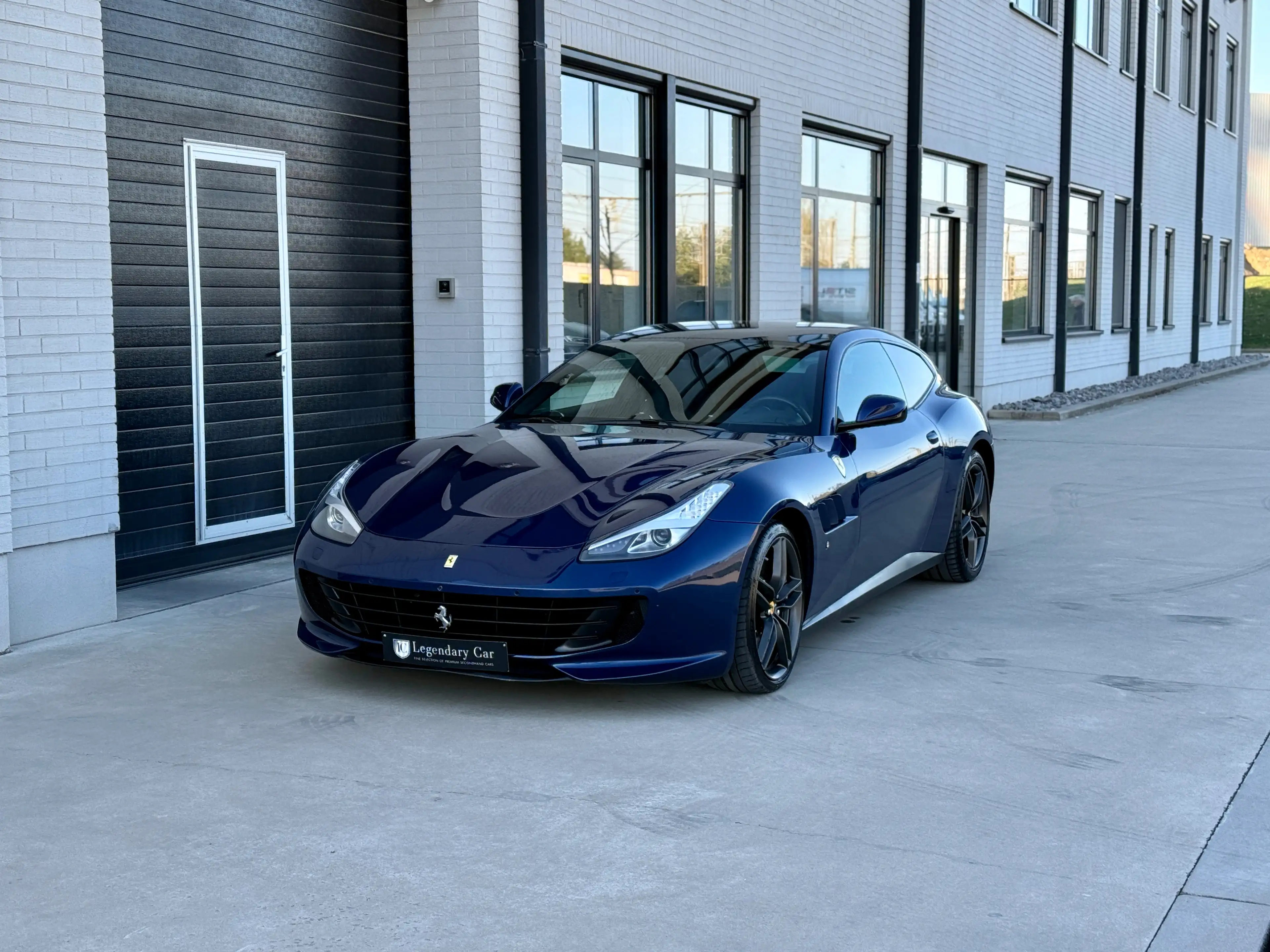Ferrari GTC4 Lusso GTC4 Lusso 6.3i V12 — photo 4