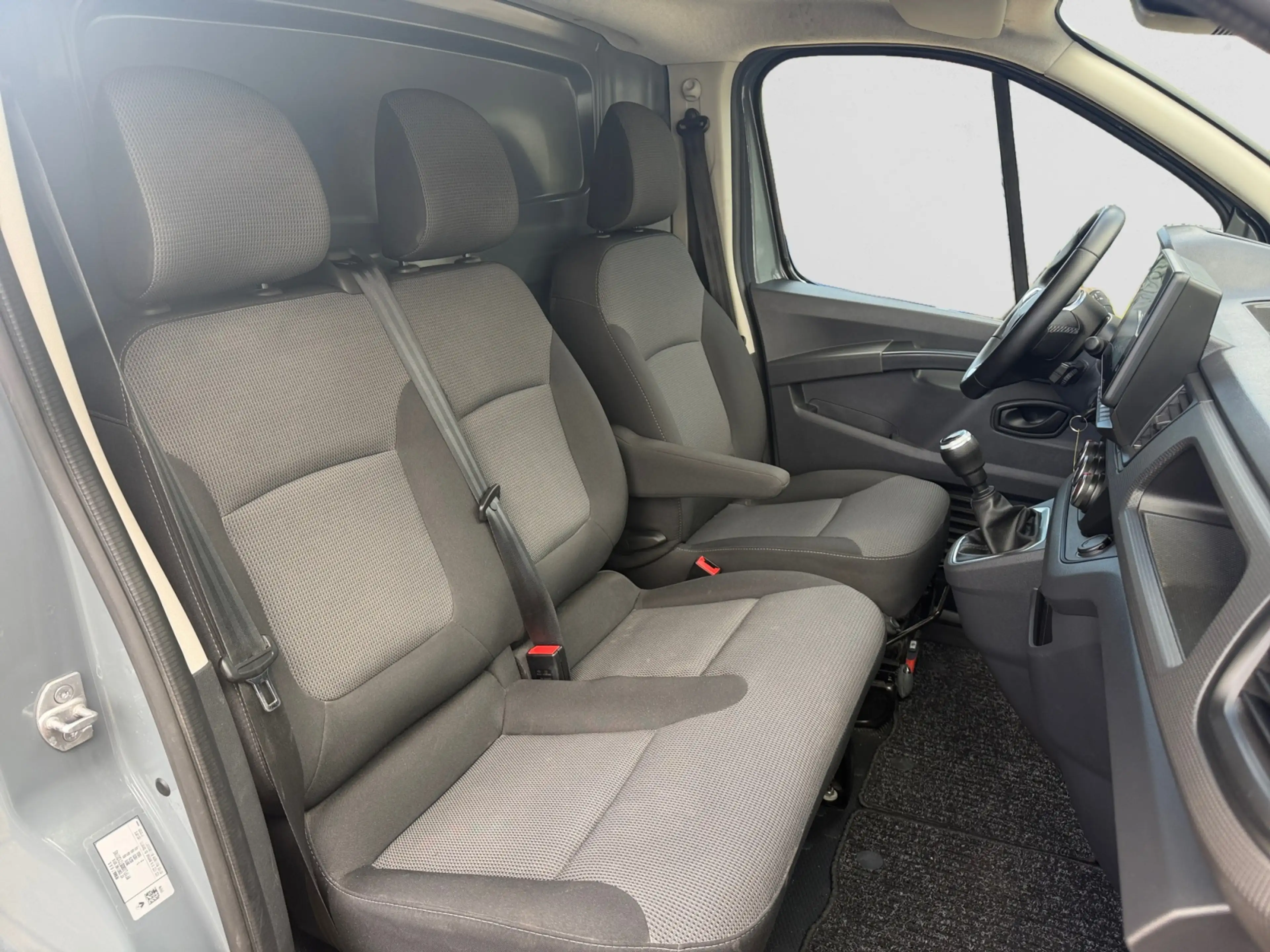 Renault Trafic 2.0 dCi 130 T30 L2H1 Advance- Nap 17dkm, Dealer On — photo 3