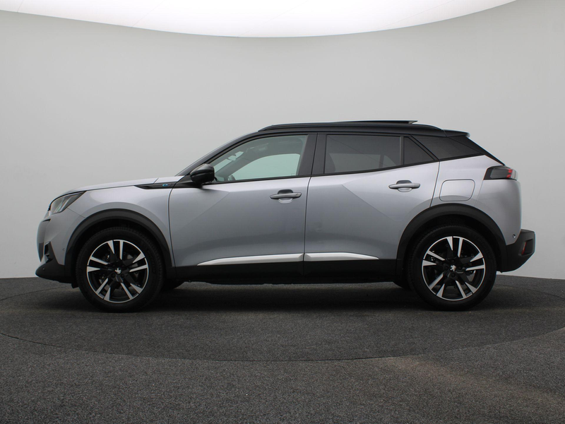 Peugeot e-2008 EV GT Pack 50 kWh | Panoramadak | Stoel- & Voorrui — photo 2