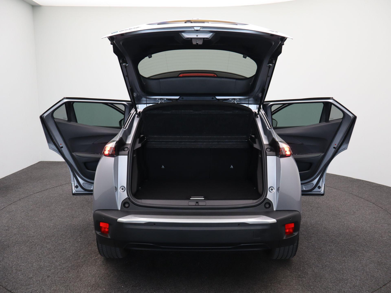 Peugeot e-2008 EV GT Pack 50 kWh | Panoramadak | Stoel- & Voorrui — photo 9