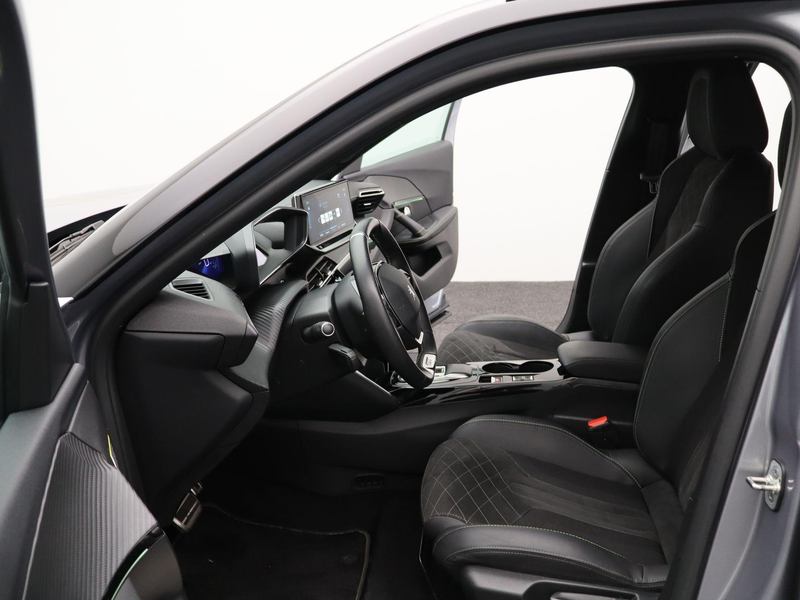 Peugeot e-2008 EV GT Pack 50 kWh | Panoramadak | Stoel- & Voorrui — photo 8