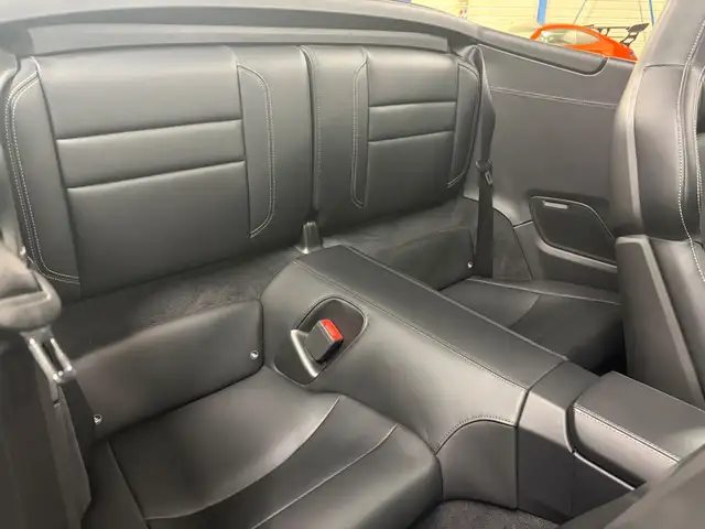 Porsche 911 view 14
